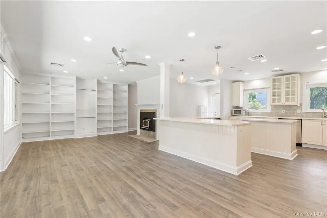 17 Soundview Avenue, Rye City, NY, 3 Bedrooms Bedrooms, 6 Rooms Rooms,2 BathroomsBathrooms,Residential Lease,For Rent,Soundview,0,970059 17 Soundview Avenue, Rye City, NY, 3 Bedrooms Bedrooms, 6 Rooms Rooms,2 BathroomsBathrooms,Residential Lease,For Rent,Soundview,0,970059