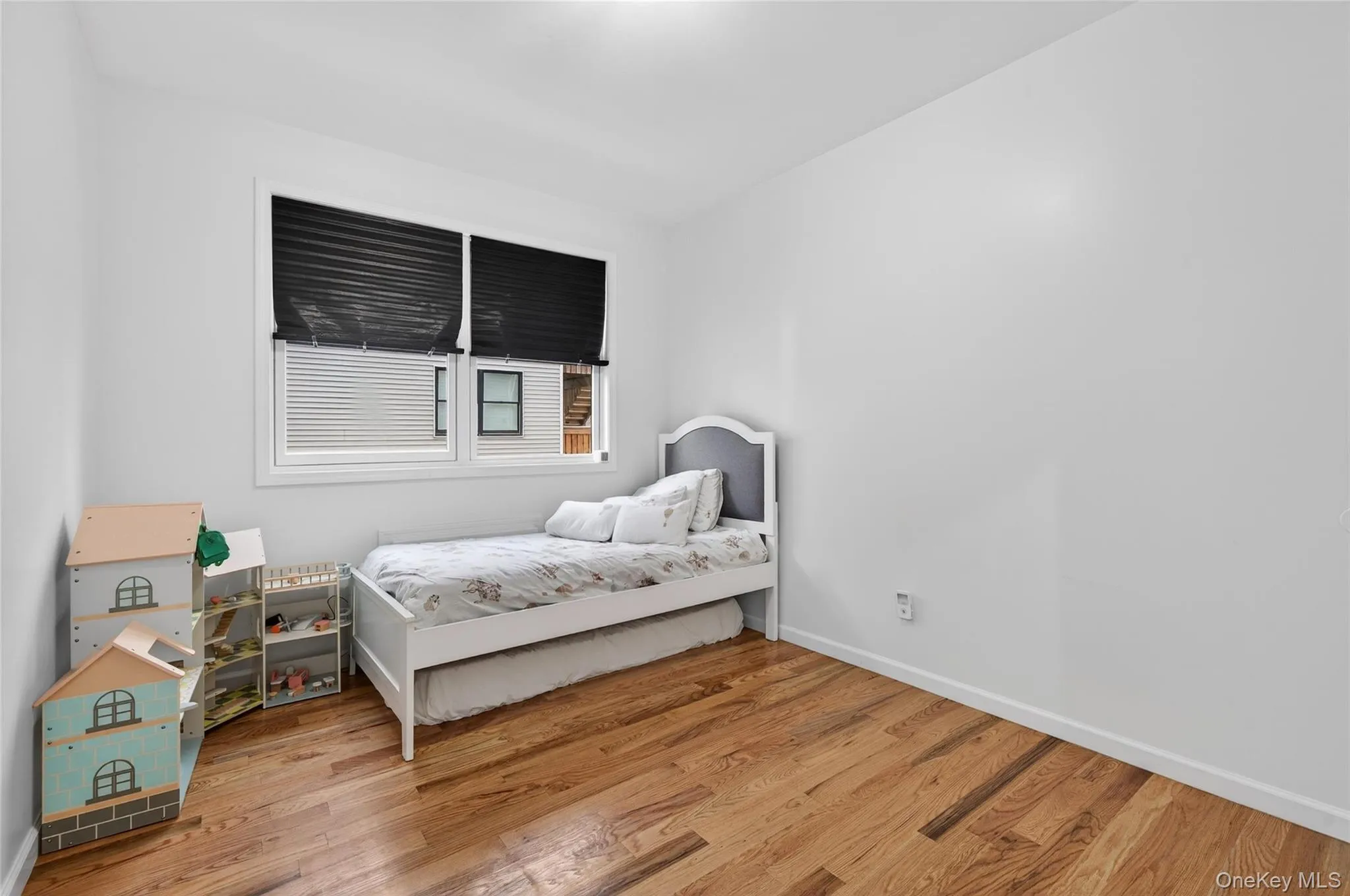3 melitz, Palm Tree, NY, 4 Bedrooms Bedrooms, 6 Rooms Rooms,2 BathroomsBathrooms,Residential,For Rent,melitz,0,970091 3 melitz, Palm Tree, NY, 4 Bedrooms Bedrooms, 6 Rooms Rooms,2 BathroomsBathrooms,Residential,For Rent,melitz,0,970091