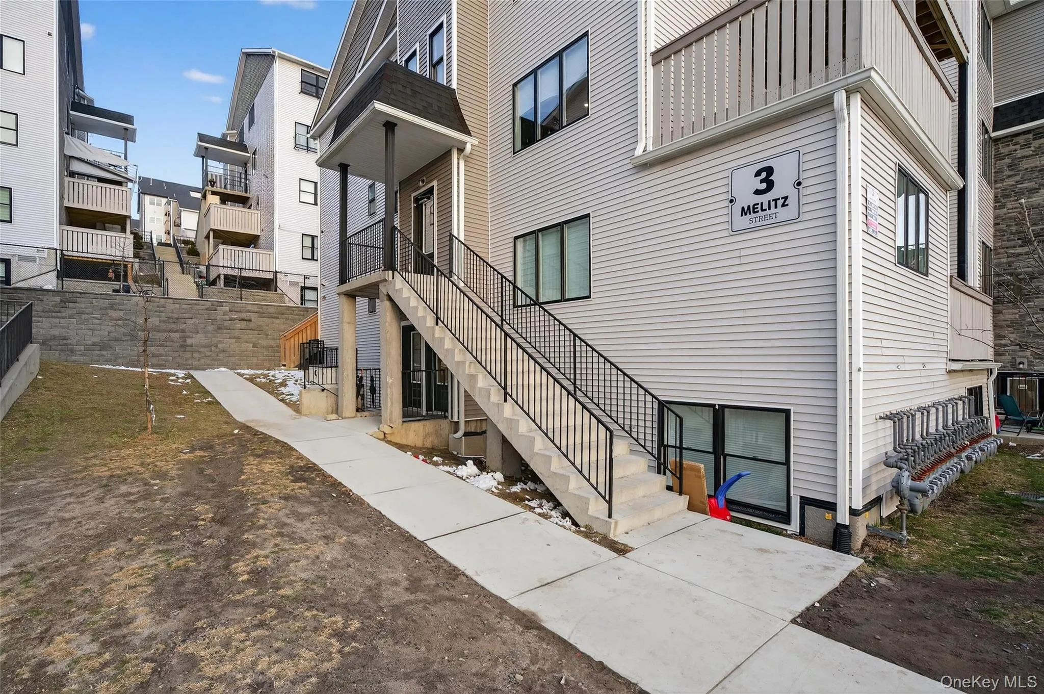 3 melitz, Palm Tree, NY, 4 Bedrooms Bedrooms, 6 Rooms Rooms,2 BathroomsBathrooms,Residential,For Rent,melitz,0,970091 3 melitz, Palm Tree, NY, 4 Bedrooms Bedrooms, 6 Rooms Rooms,2 BathroomsBathrooms,Residential,For Rent,melitz,0,970091
