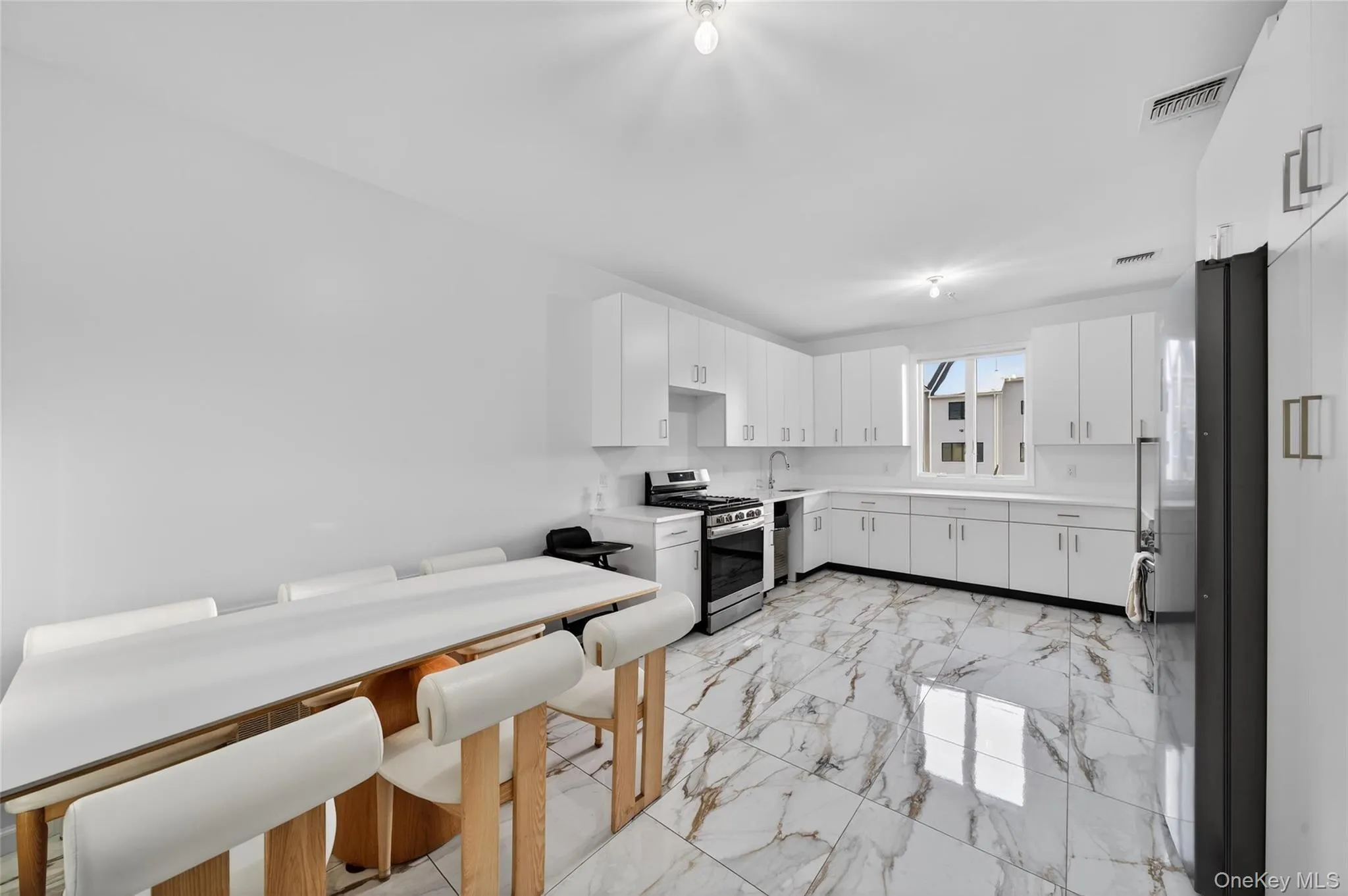3 melitz, Palm Tree, NY, 4 Bedrooms Bedrooms, 6 Rooms Rooms,2 BathroomsBathrooms,Residential,For Rent,melitz,0,970091 3 melitz, Palm Tree, NY, 4 Bedrooms Bedrooms, 6 Rooms Rooms,2 BathroomsBathrooms,Residential,For Rent,melitz,0,970091