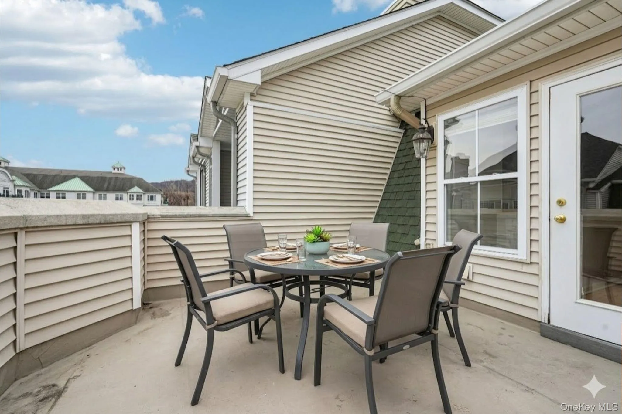 Virtually Staged Virtually Staged