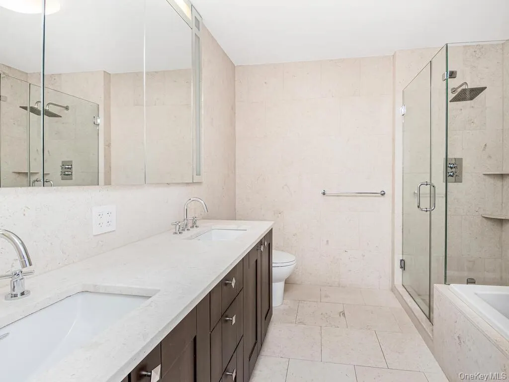 640 237th Street, New York, NY, 2 Bedrooms Bedrooms, 5 Rooms Rooms,2 BathroomsBathrooms,Residential,For Rent,237th,0,970137 640 237th Street, New York, NY, 2 Bedrooms Bedrooms, 5 Rooms Rooms,2 BathroomsBathrooms,Residential,For Rent,237th,0,970137