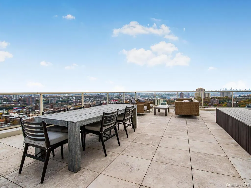 640 237th Street, New York, NY, 2 Bedrooms Bedrooms, 5 Rooms Rooms,2 BathroomsBathrooms,Residential,For Rent,237th,0,970137 640 237th Street, New York, NY, 2 Bedrooms Bedrooms, 5 Rooms Rooms,2 BathroomsBathrooms,Residential,For Rent,237th,0,970137