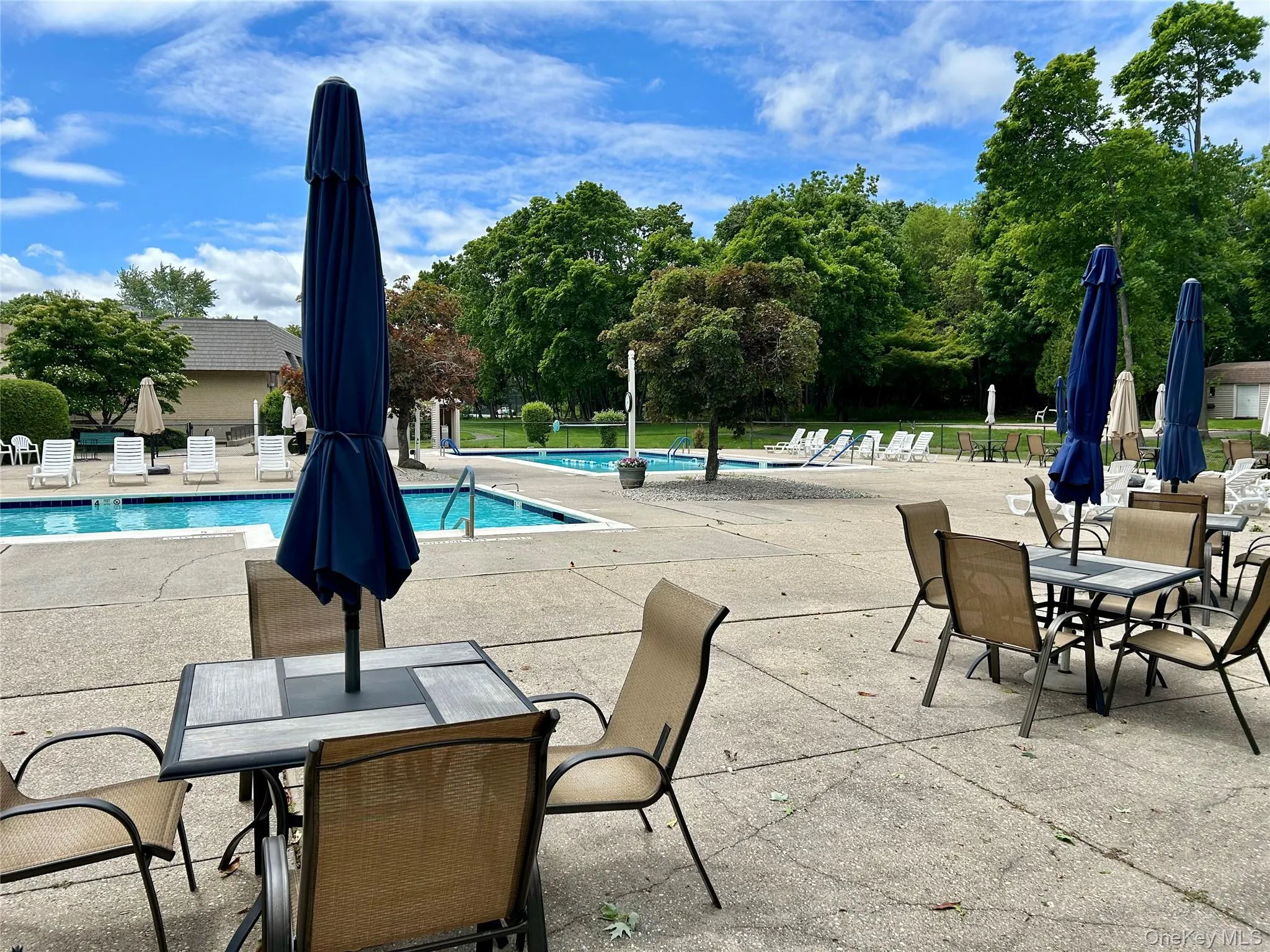 506 Drew Drive, Smithtown, NY, 3 Bedrooms Bedrooms, 9 Rooms Rooms,2 BathroomsBathrooms,Residential,For Rent,Drew,0,970144 506 Drew Drive, Smithtown, NY, 3 Bedrooms Bedrooms, 9 Rooms Rooms,2 BathroomsBathrooms,Residential,For Rent,Drew,0,970144