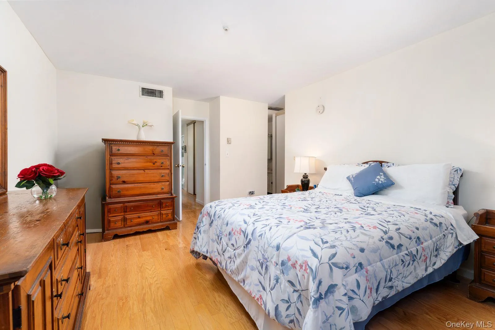 506 Drew Drive, Smithtown, NY, 3 Bedrooms Bedrooms, 9 Rooms Rooms,2 BathroomsBathrooms,Residential,For Rent,Drew,0,970144 506 Drew Drive, Smithtown, NY, 3 Bedrooms Bedrooms, 9 Rooms Rooms,2 BathroomsBathrooms,Residential,For Rent,Drew,0,970144