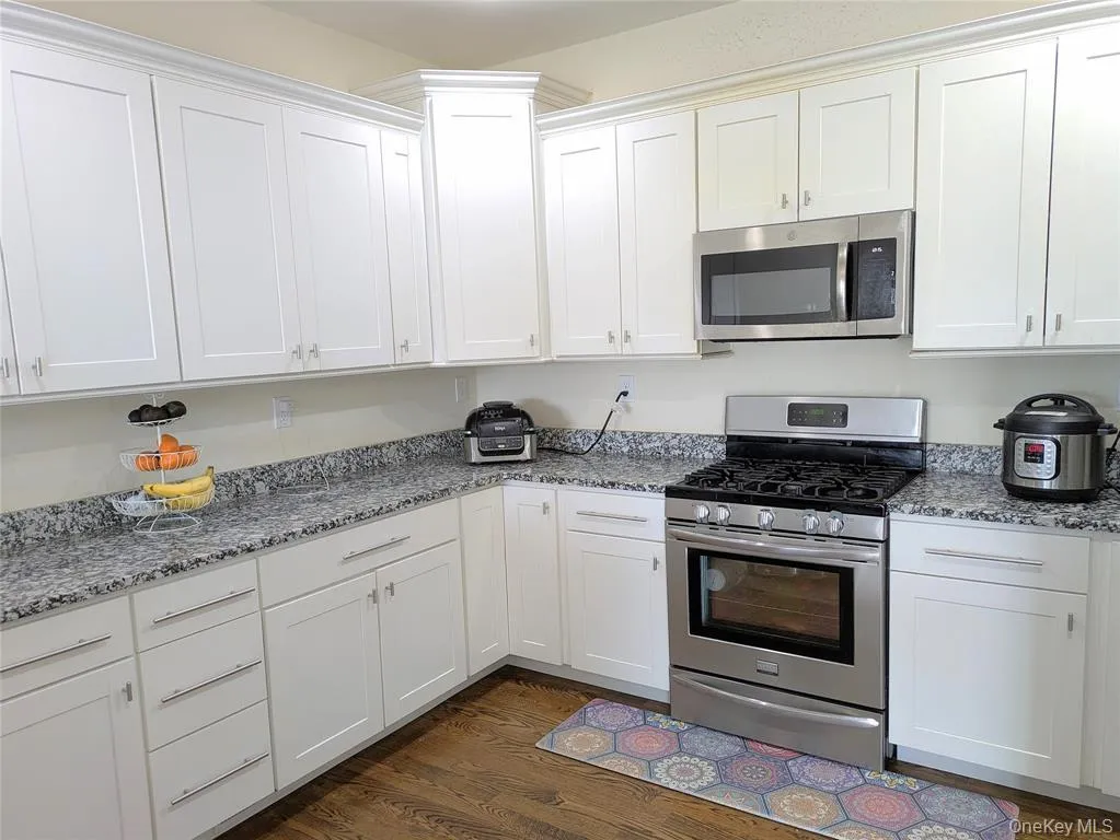 304 Boulder Ridge Road, Lewisboro, NY, 3 Bedrooms Bedrooms, 8 Rooms Rooms,2 BathroomsBathrooms,Residential Lease,For Rent,Boulder Ridge,0,970152 304 Boulder Ridge Road, Lewisboro, NY, 3 Bedrooms Bedrooms, 8 Rooms Rooms,2 BathroomsBathrooms,Residential Lease,For Rent,Boulder Ridge,0,970152