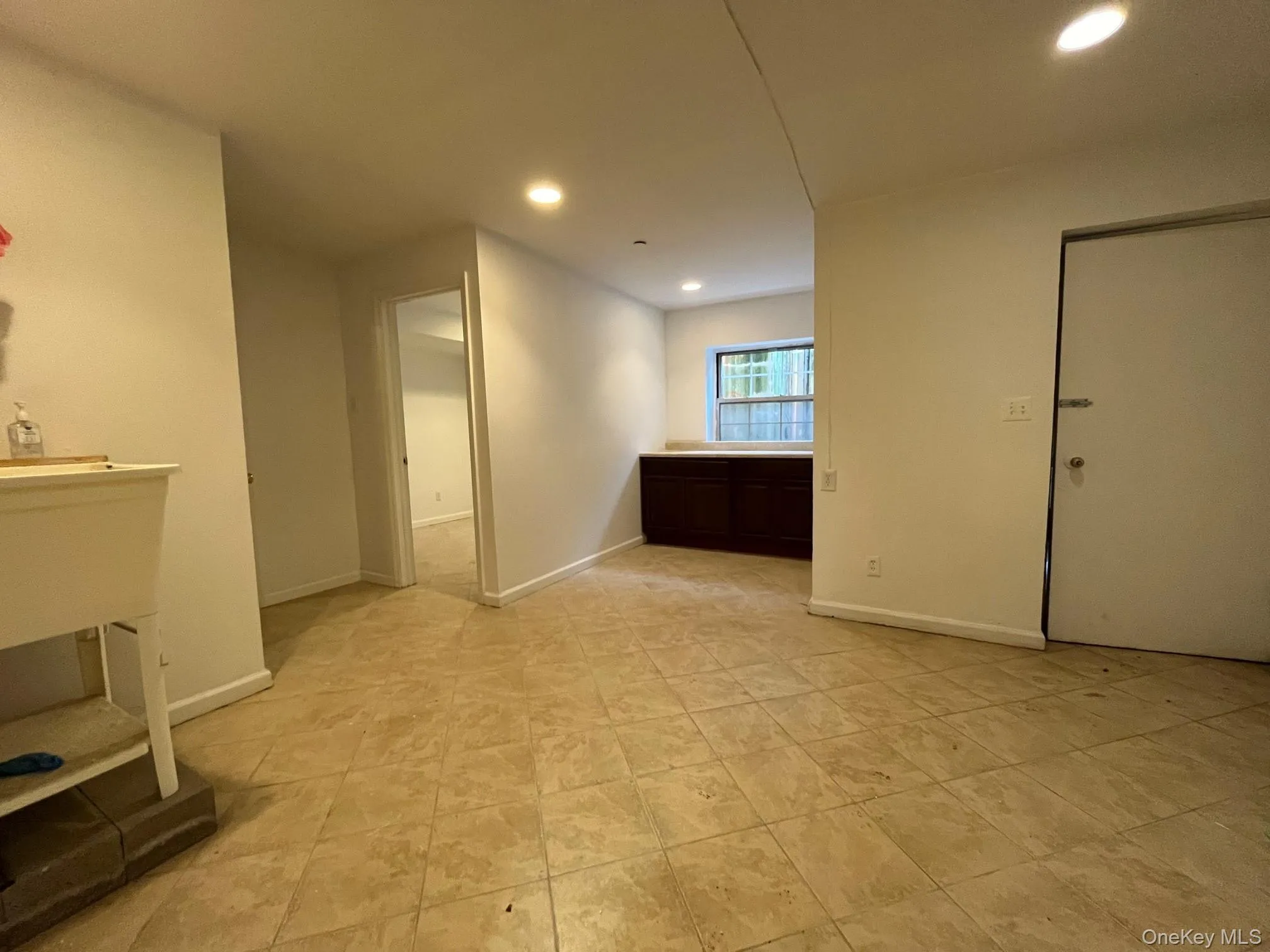 104-27 38th Avenue, New York, NY, 3 Bedrooms Bedrooms, 7 Rooms Rooms,2 BathroomsBathrooms,Residential Lease,For Rent,38th,0,970188 104-27 38th Avenue, New York, NY, 3 Bedrooms Bedrooms, 7 Rooms Rooms,2 BathroomsBathrooms,Residential Lease,For Rent,38th,0,970188