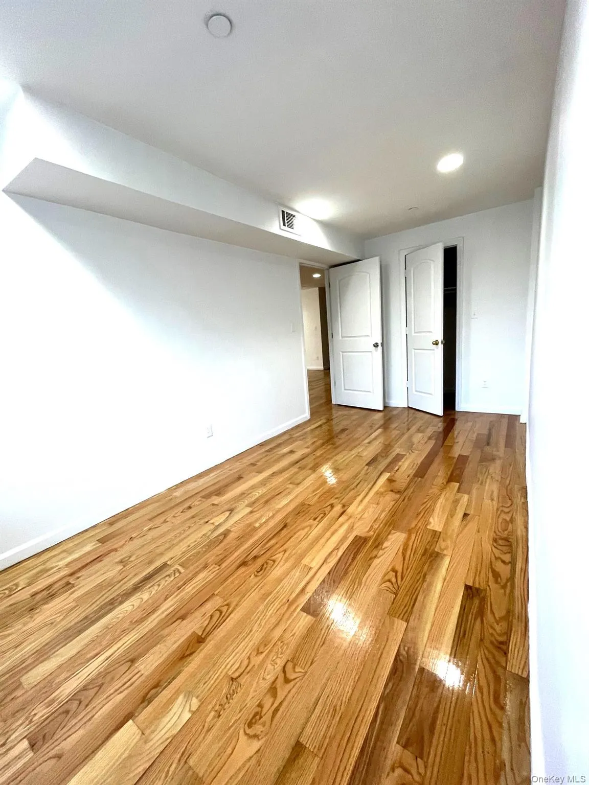 104-27 38th Avenue, New York, NY, 3 Bedrooms Bedrooms, 7 Rooms Rooms,2 BathroomsBathrooms,Residential Lease,For Rent,38th,0,970188 104-27 38th Avenue, New York, NY, 3 Bedrooms Bedrooms, 7 Rooms Rooms,2 BathroomsBathrooms,Residential Lease,For Rent,38th,0,970188