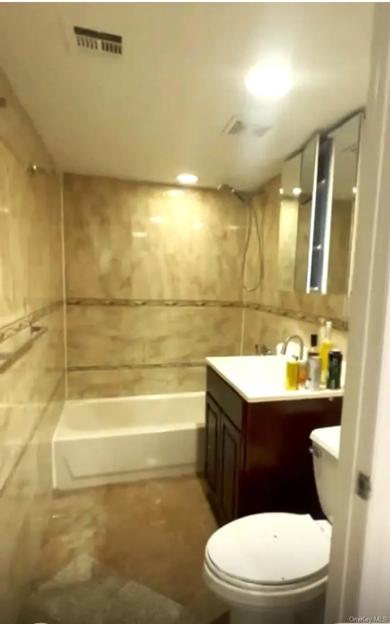 104-27 38th Avenue, New York, NY, 3 Bedrooms Bedrooms, 7 Rooms Rooms,2 BathroomsBathrooms,Residential Lease,For Rent,38th,0,970188 104-27 38th Avenue, New York, NY, 3 Bedrooms Bedrooms, 7 Rooms Rooms,2 BathroomsBathrooms,Residential Lease,For Rent,38th,0,970188