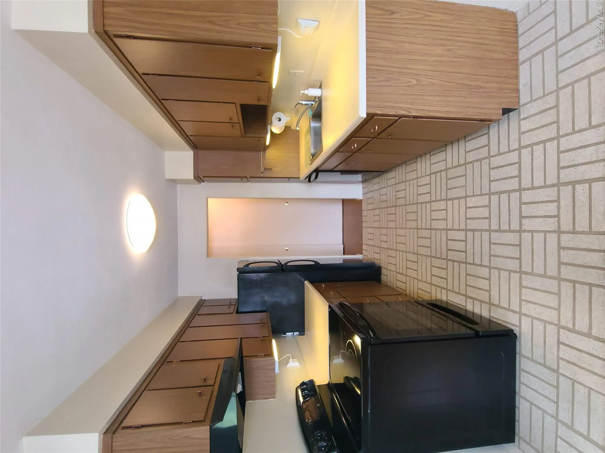 10 Oakwood Terrace, New Windsor, NY, 1 Bedroom Bedrooms, 4 Rooms Rooms,1 BathroomBathrooms,Residential Sale,For Rent,Oakwood,0,970208 10 Oakwood Terrace, New Windsor, NY, 1 Bedroom Bedrooms, 4 Rooms Rooms,1 BathroomBathrooms,Residential Sale,For Rent,Oakwood,0,970208