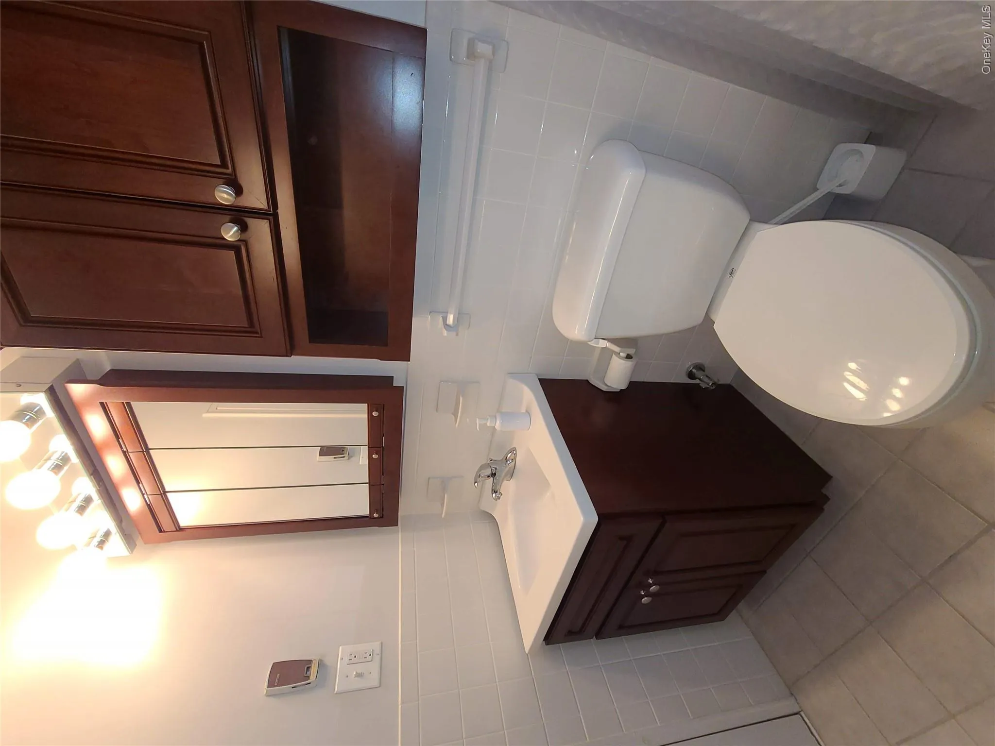 10 Oakwood Terrace, New Windsor, NY, 1 Bedroom Bedrooms, 4 Rooms Rooms,1 BathroomBathrooms,Residential Sale,For Rent,Oakwood,0,970208 10 Oakwood Terrace, New Windsor, NY, 1 Bedroom Bedrooms, 4 Rooms Rooms,1 BathroomBathrooms,Residential Sale,For Rent,Oakwood,0,970208