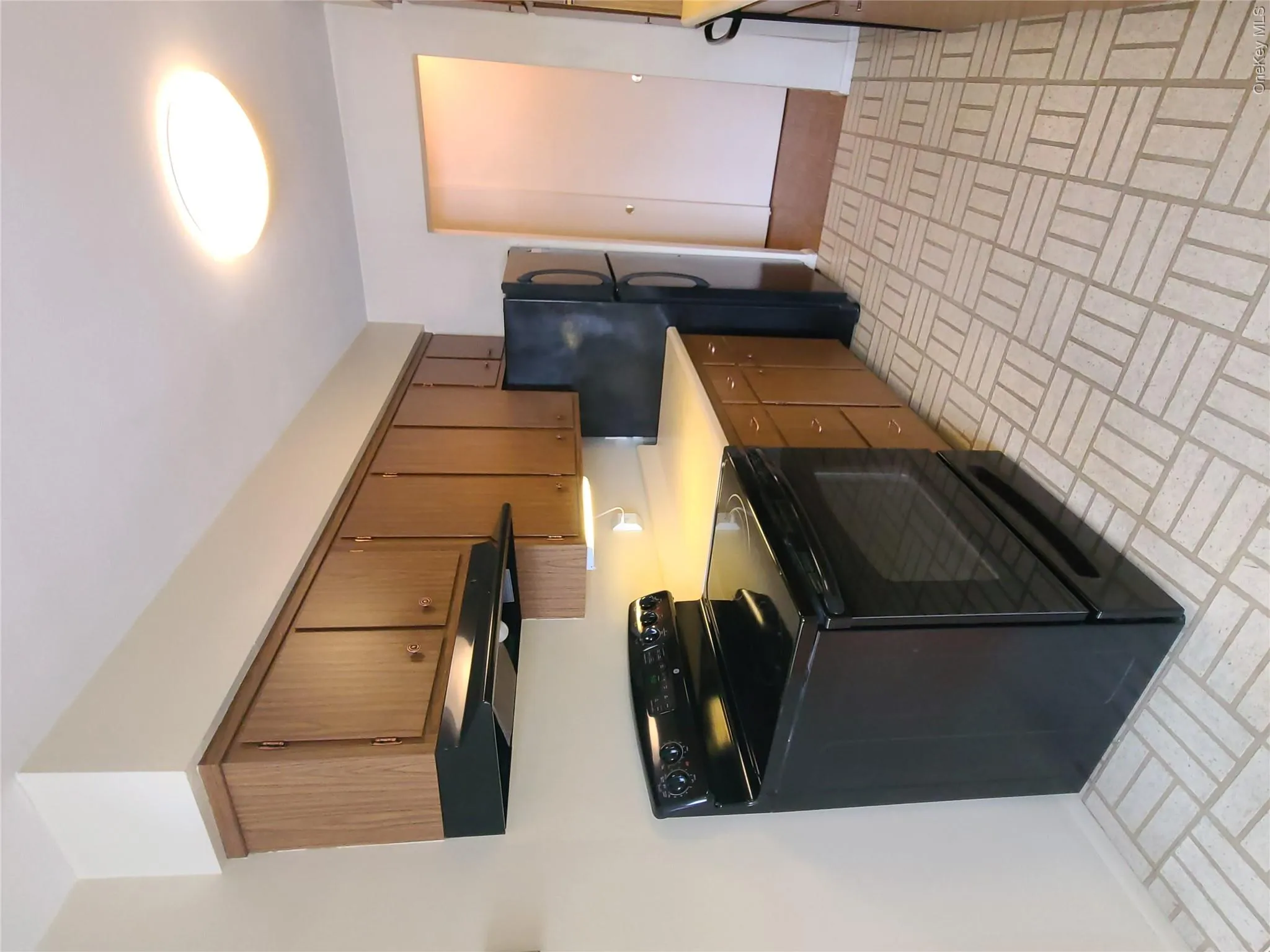 10 Oakwood Terrace, New Windsor, NY, 1 Bedroom Bedrooms, 4 Rooms Rooms,1 BathroomBathrooms,Residential Sale,For Rent,Oakwood,0,970208 10 Oakwood Terrace, New Windsor, NY, 1 Bedroom Bedrooms, 4 Rooms Rooms,1 BathroomBathrooms,Residential Sale,For Rent,Oakwood,0,970208
