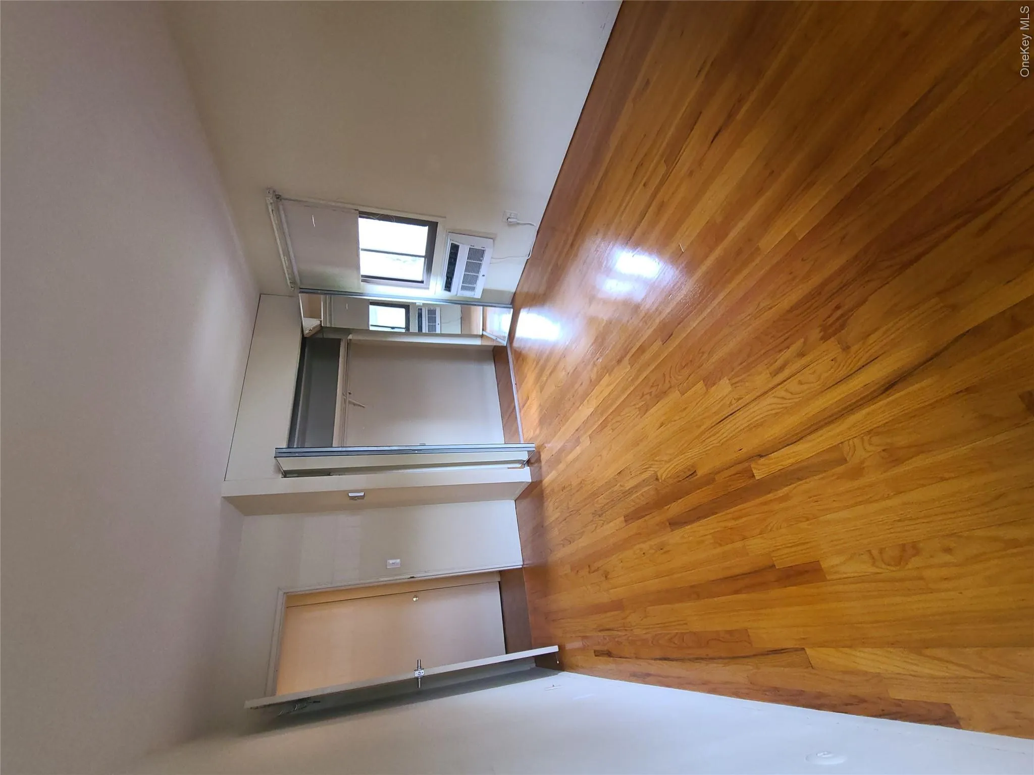 10 Oakwood Terrace, New Windsor, NY, 1 Bedroom Bedrooms, 4 Rooms Rooms,1 BathroomBathrooms,Residential Sale,For Rent,Oakwood,0,970208 10 Oakwood Terrace, New Windsor, NY, 1 Bedroom Bedrooms, 4 Rooms Rooms,1 BathroomBathrooms,Residential Sale,For Rent,Oakwood,0,970208