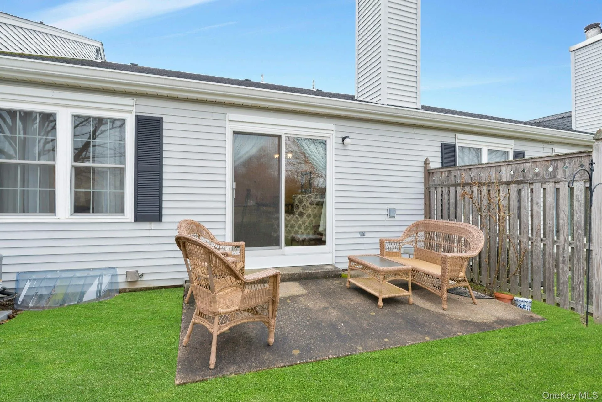 2555 Youngs Avenue, Southold, NY, 2 Bedrooms Bedrooms, 5 Rooms Rooms,2 BathroomsBathrooms,Residential Lease,For Rent,Youngs,0,970223 2555 Youngs Avenue, Southold, NY, 2 Bedrooms Bedrooms, 5 Rooms Rooms,2 BathroomsBathrooms,Residential Lease,For Rent,Youngs,0,970223