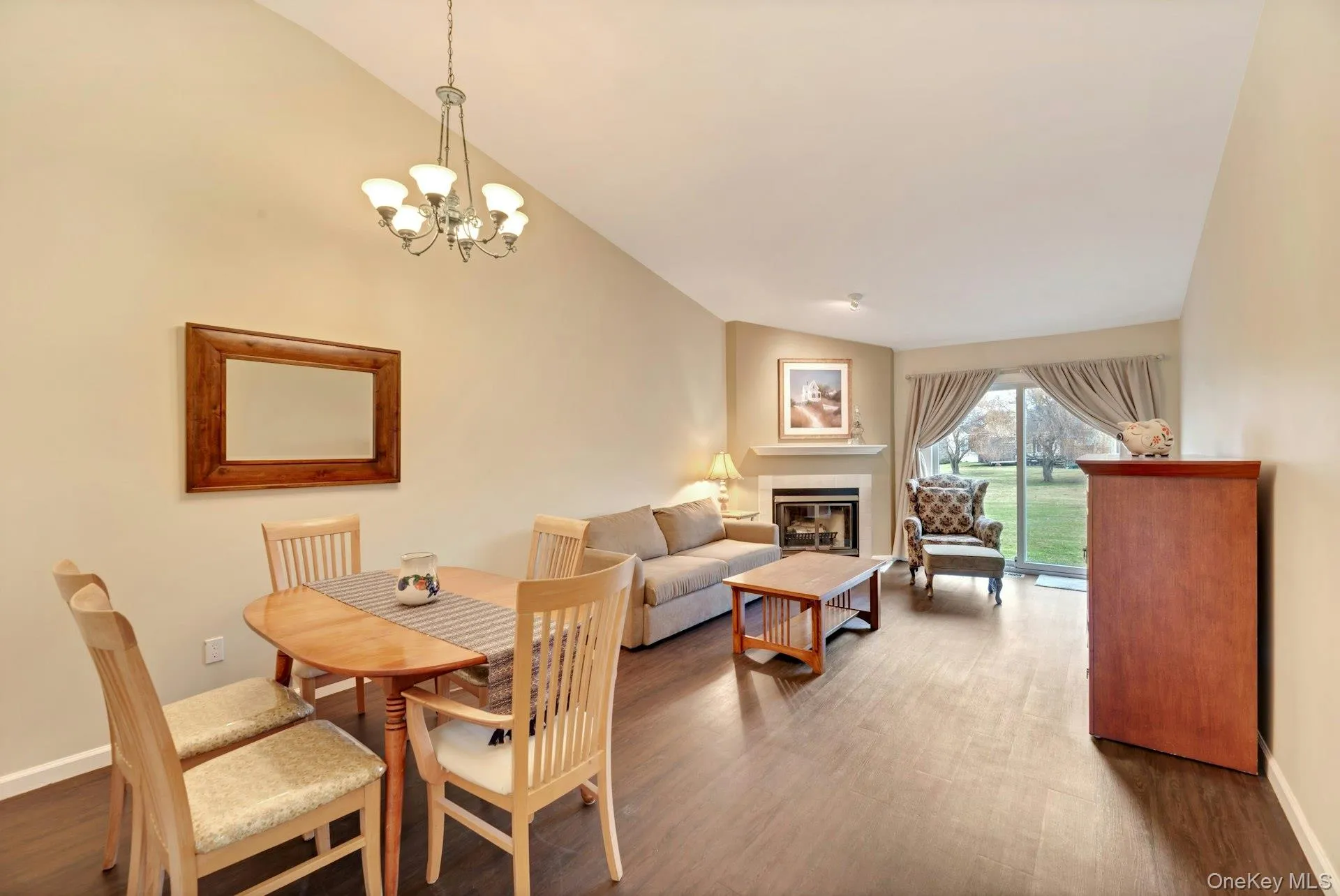 2555 Youngs Avenue, Southold, NY, 2 Bedrooms Bedrooms, 5 Rooms Rooms,2 BathroomsBathrooms,Residential Lease,For Rent,Youngs,0,970223 2555 Youngs Avenue, Southold, NY, 2 Bedrooms Bedrooms, 5 Rooms Rooms,2 BathroomsBathrooms,Residential Lease,For Rent,Youngs,0,970223