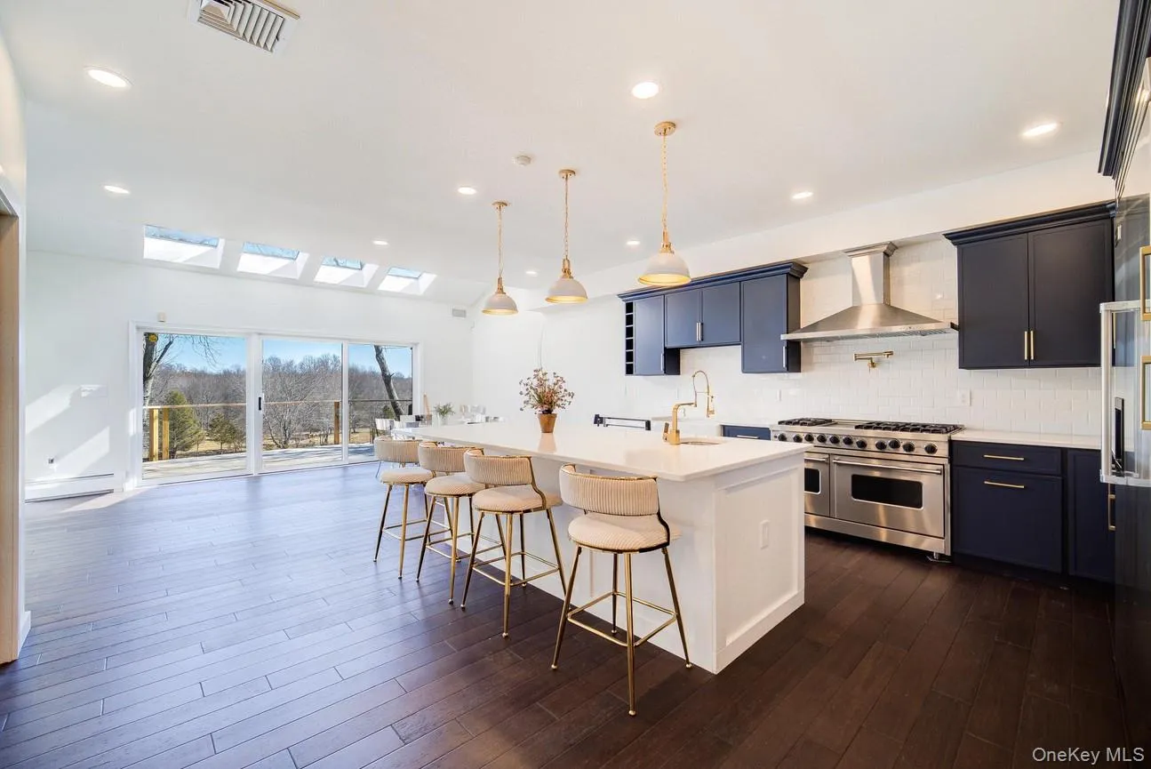 198 Corbett Road, Montgomery, NY, 6 Bedrooms Bedrooms, 21 Rooms Rooms,6 BathroomsBathrooms,Residential,For Rent,Corbett,0,970238 198 Corbett Road, Montgomery, NY, 6 Bedrooms Bedrooms, 21 Rooms Rooms,6 BathroomsBathrooms,Residential,For Rent,Corbett,0,970238