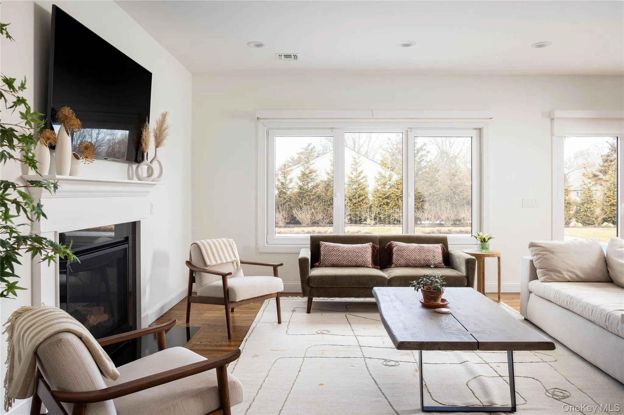 660 Sutton Place, Southold, NY, 4 Bedrooms Bedrooms, 9 Rooms Rooms,2 BathroomsBathrooms,Residential,For Rent,Sutton,0,970247 660 Sutton Place, Southold, NY, 4 Bedrooms Bedrooms, 9 Rooms Rooms,2 BathroomsBathrooms,Residential,For Rent,Sutton,0,970247