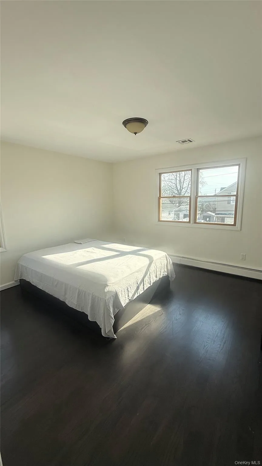 1318 Post Avenue, Hempstead, NY, 4 Bedrooms Bedrooms, 8 Rooms Rooms,2 BathroomsBathrooms,Residential Lease,For Rent,Post,0,970254 1318 Post Avenue, Hempstead, NY, 4 Bedrooms Bedrooms, 8 Rooms Rooms,2 BathroomsBathrooms,Residential Lease,For Rent,Post,0,970254