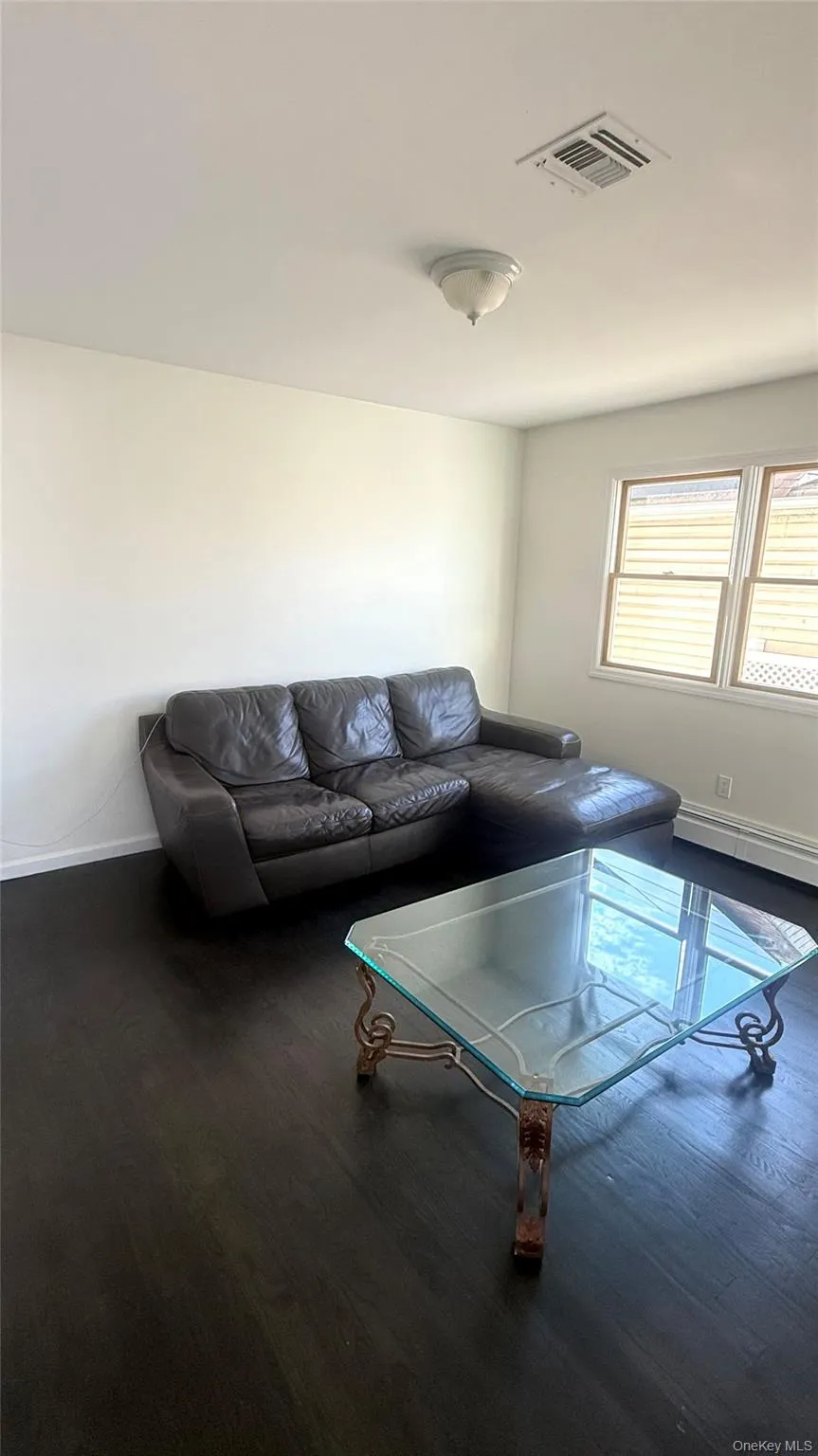 1318 Post Avenue, Hempstead, NY, 4 Bedrooms Bedrooms, 8 Rooms Rooms,2 BathroomsBathrooms,Residential Lease,For Rent,Post,0,970254 1318 Post Avenue, Hempstead, NY, 4 Bedrooms Bedrooms, 8 Rooms Rooms,2 BathroomsBathrooms,Residential Lease,For Rent,Post,0,970254