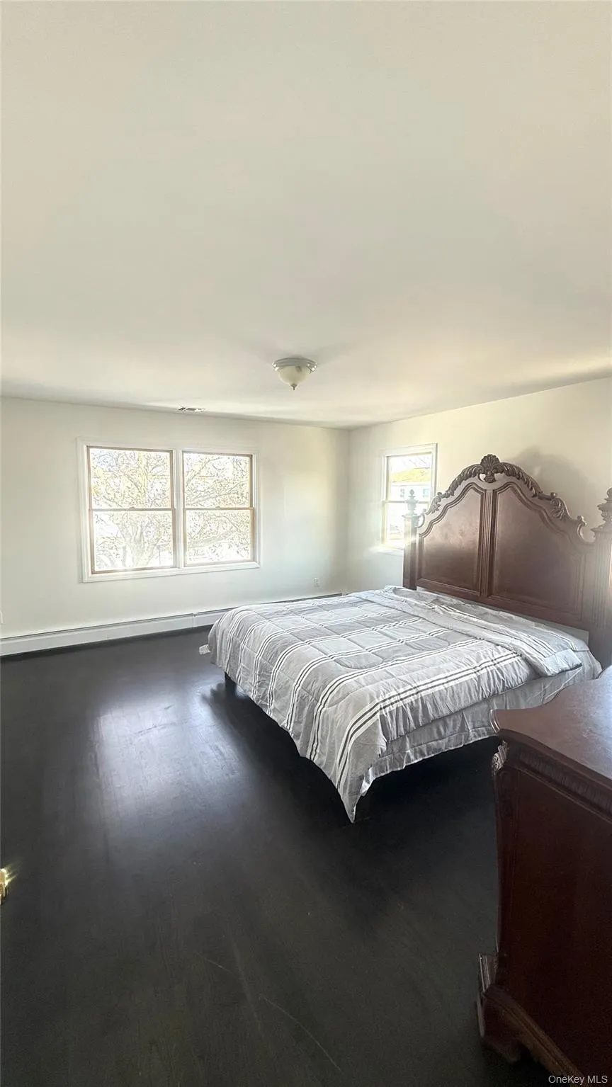 1318 Post Avenue, Hempstead, NY, 4 Bedrooms Bedrooms, 8 Rooms Rooms,2 BathroomsBathrooms,Residential Lease,For Rent,Post,0,970254 1318 Post Avenue, Hempstead, NY, 4 Bedrooms Bedrooms, 8 Rooms Rooms,2 BathroomsBathrooms,Residential Lease,For Rent,Post,0,970254