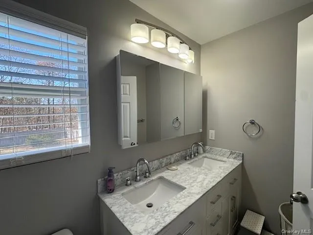 20 Jennifers Path, Southampton, NY, 4 Bedrooms Bedrooms, 14 Rooms Rooms,3 BathroomsBathrooms,Residential Lease,For Rent,Jennifers,0,970255 20 Jennifers Path, Southampton, NY, 4 Bedrooms Bedrooms, 14 Rooms Rooms,3 BathroomsBathrooms,Residential Lease,For Rent,Jennifers,0,970255