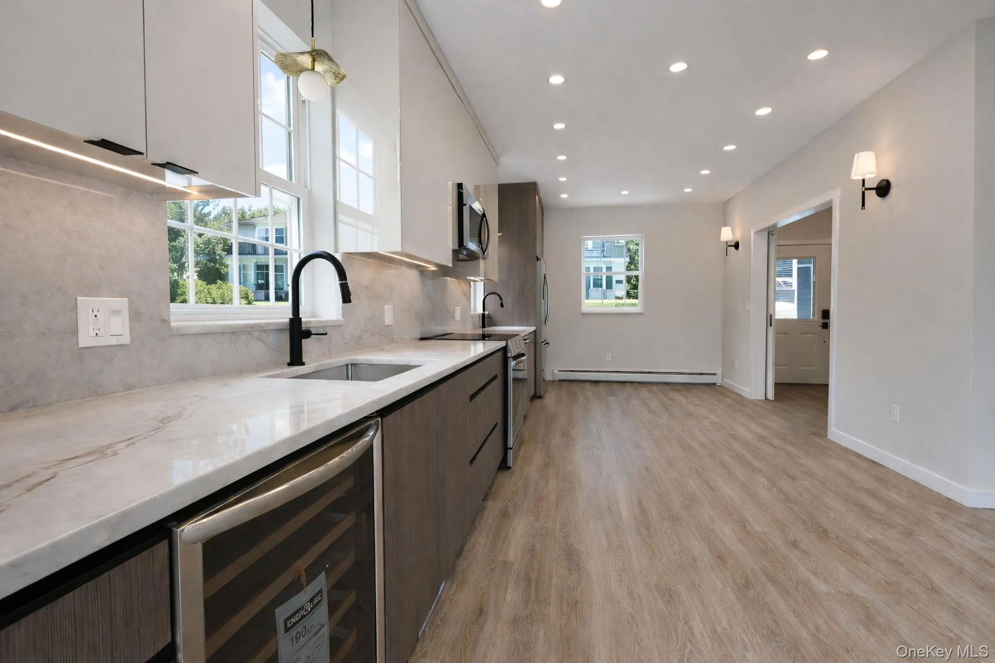 Eat in kitchen Eat in kitchen