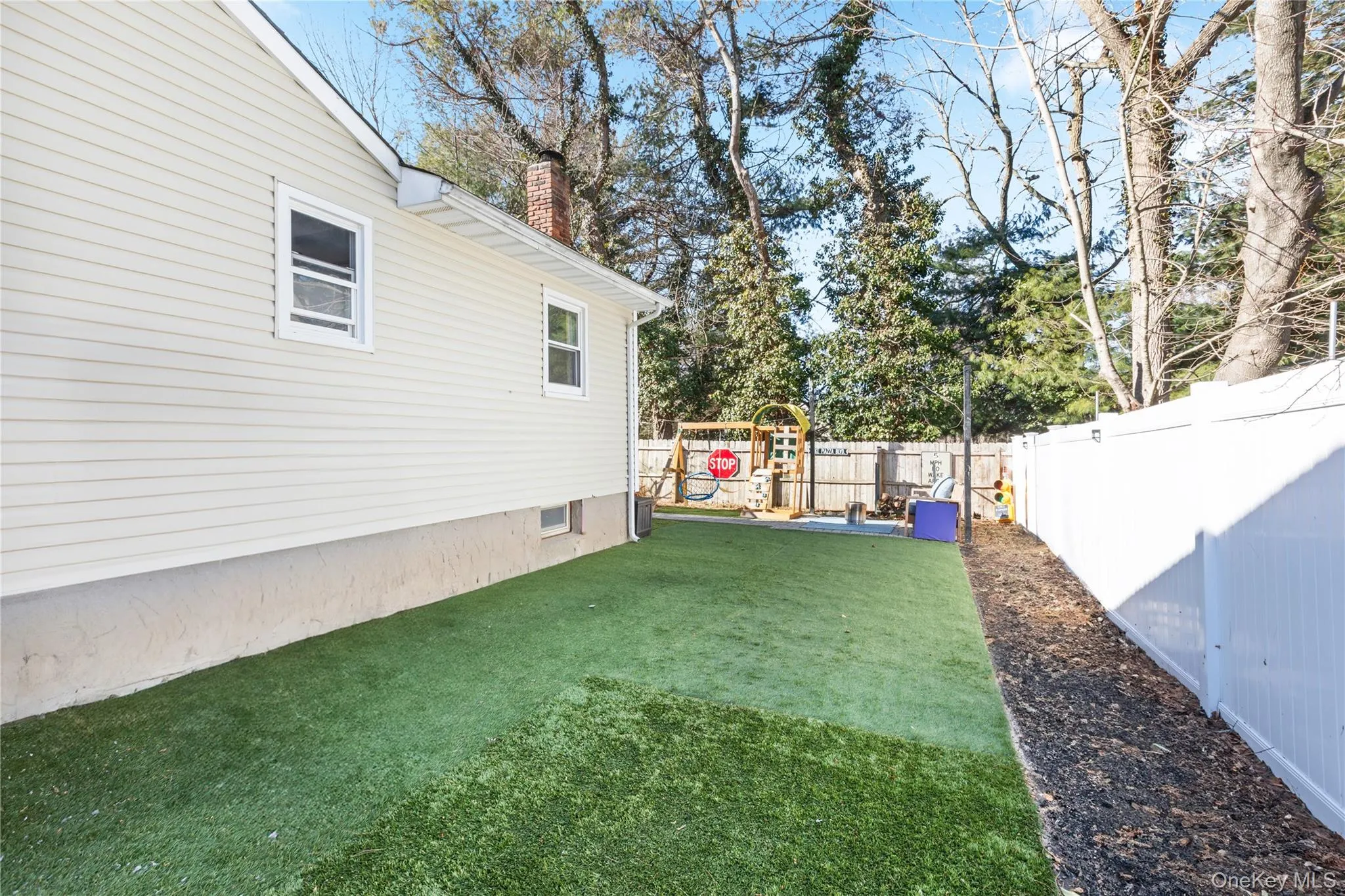 193 Maple Road, Riverhead, NY, 3 Bedrooms Bedrooms, 6 Rooms Rooms,1 BathroomBathrooms,Residential,For Rent,Maple,0,970304 193 Maple Road, Riverhead, NY, 3 Bedrooms Bedrooms, 6 Rooms Rooms,1 BathroomBathrooms,Residential,For Rent,Maple,0,970304