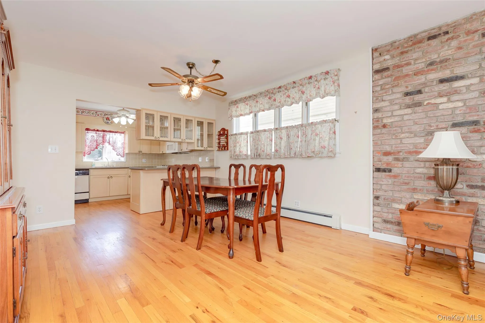 100 Marine Street, New York, NY, 3 Bedrooms Bedrooms, 7 Rooms Rooms,1 BathroomBathrooms,Residential Sale,For Rent,Marine,0,970360 100 Marine Street, New York, NY, 3 Bedrooms Bedrooms, 7 Rooms Rooms,1 BathroomBathrooms,Residential Sale,For Rent,Marine,0,970360