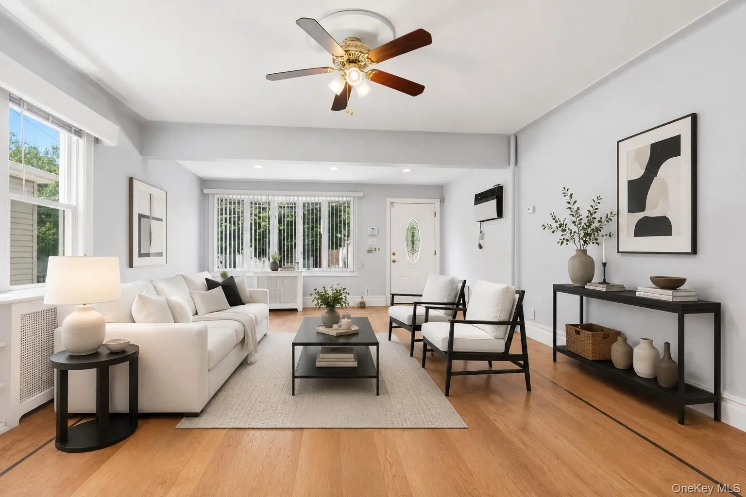 1372 Hollywood Avenue, New York, NY, 3 Bedrooms Bedrooms, 6 Rooms Rooms,1 BathroomBathrooms,Residential,For Rent,Hollywood,0,970366 1372 Hollywood Avenue, New York, NY, 3 Bedrooms Bedrooms, 6 Rooms Rooms,1 BathroomBathrooms,Residential,For Rent,Hollywood,0,970366