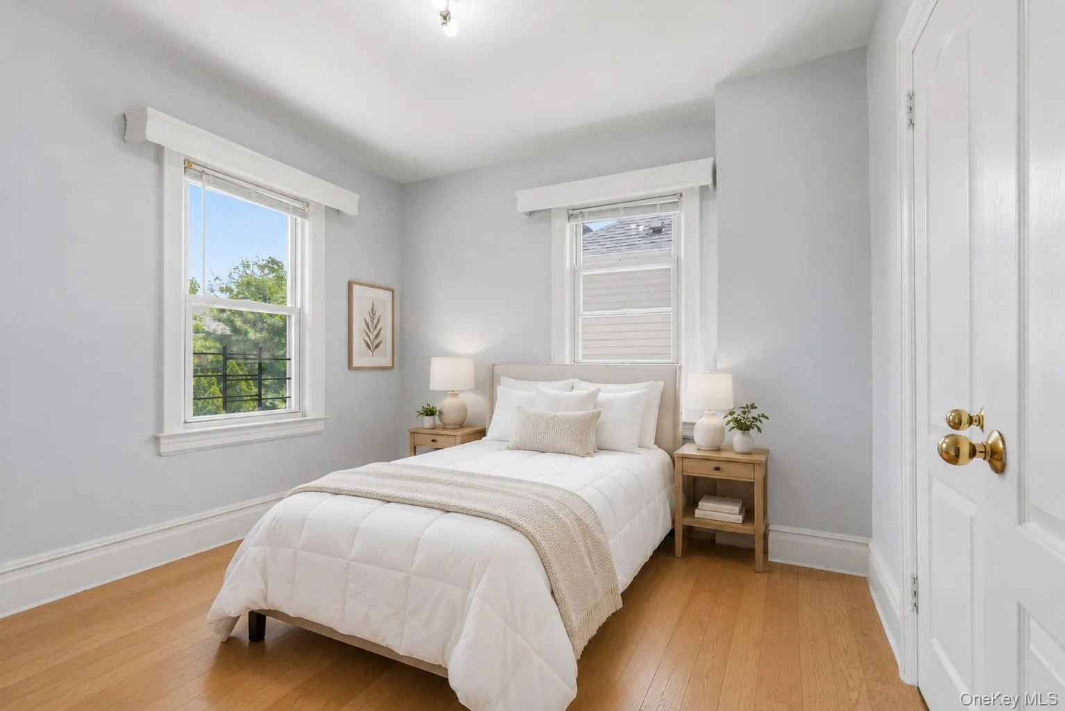 1372 Hollywood Avenue, New York, NY, 3 Bedrooms Bedrooms, 6 Rooms Rooms,1 BathroomBathrooms,Residential,For Rent,Hollywood,0,970366 1372 Hollywood Avenue, New York, NY, 3 Bedrooms Bedrooms, 6 Rooms Rooms,1 BathroomBathrooms,Residential,For Rent,Hollywood,0,970366