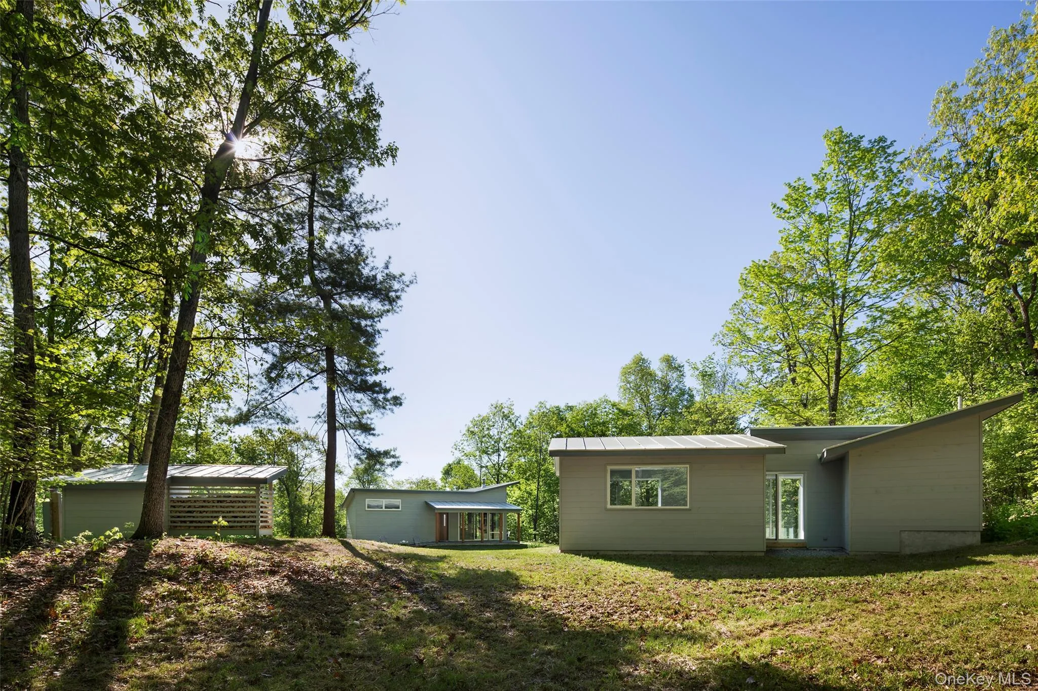 425 Lake Drive, Clinton, NY, 4 Bedrooms Bedrooms, 8 Rooms Rooms,3 BathroomsBathrooms,Residential Lease,For Rent,Lake,0,970386 425 Lake Drive, Clinton, NY, 4 Bedrooms Bedrooms, 8 Rooms Rooms,3 BathroomsBathrooms,Residential Lease,For Rent,Lake,0,970386