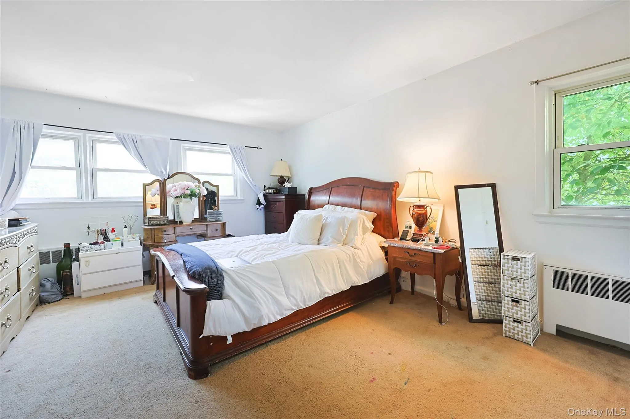 84 Middle Neck Road, North Hempstead, NY, 4 Bedrooms Bedrooms, 7 Rooms Rooms,2 BathroomsBathrooms,Residential,For Rent,Middle Neck,0,970387 84 Middle Neck Road, North Hempstead, NY, 4 Bedrooms Bedrooms, 7 Rooms Rooms,2 BathroomsBathrooms,Residential,For Rent,Middle Neck,0,970387