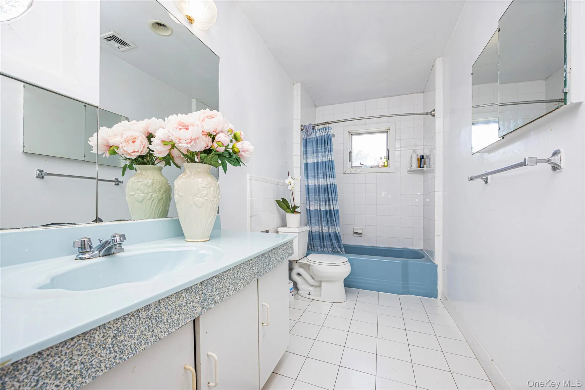 84 Middle Neck Road, North Hempstead, NY, 4 Bedrooms Bedrooms, 7 Rooms Rooms,2 BathroomsBathrooms,Residential,For Rent,Middle Neck,0,970387 84 Middle Neck Road, North Hempstead, NY, 4 Bedrooms Bedrooms, 7 Rooms Rooms,2 BathroomsBathrooms,Residential,For Rent,Middle Neck,0,970387