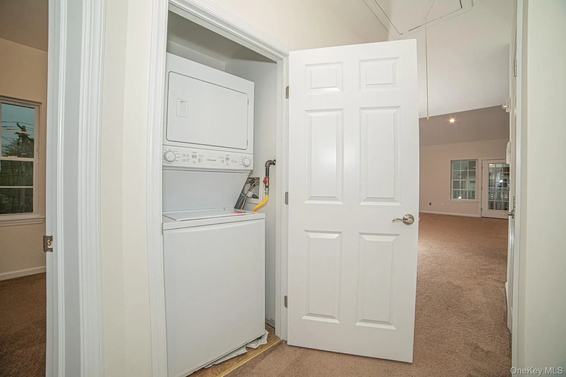 975 Main Street, Babylon, NY, 2 Bedrooms Bedrooms, 5 Rooms Rooms,1 BathroomBathrooms,Residential Lease,For Rent,Main,0,970390 975 Main Street, Babylon, NY, 2 Bedrooms Bedrooms, 5 Rooms Rooms,1 BathroomBathrooms,Residential Lease,For Rent,Main,0,970390