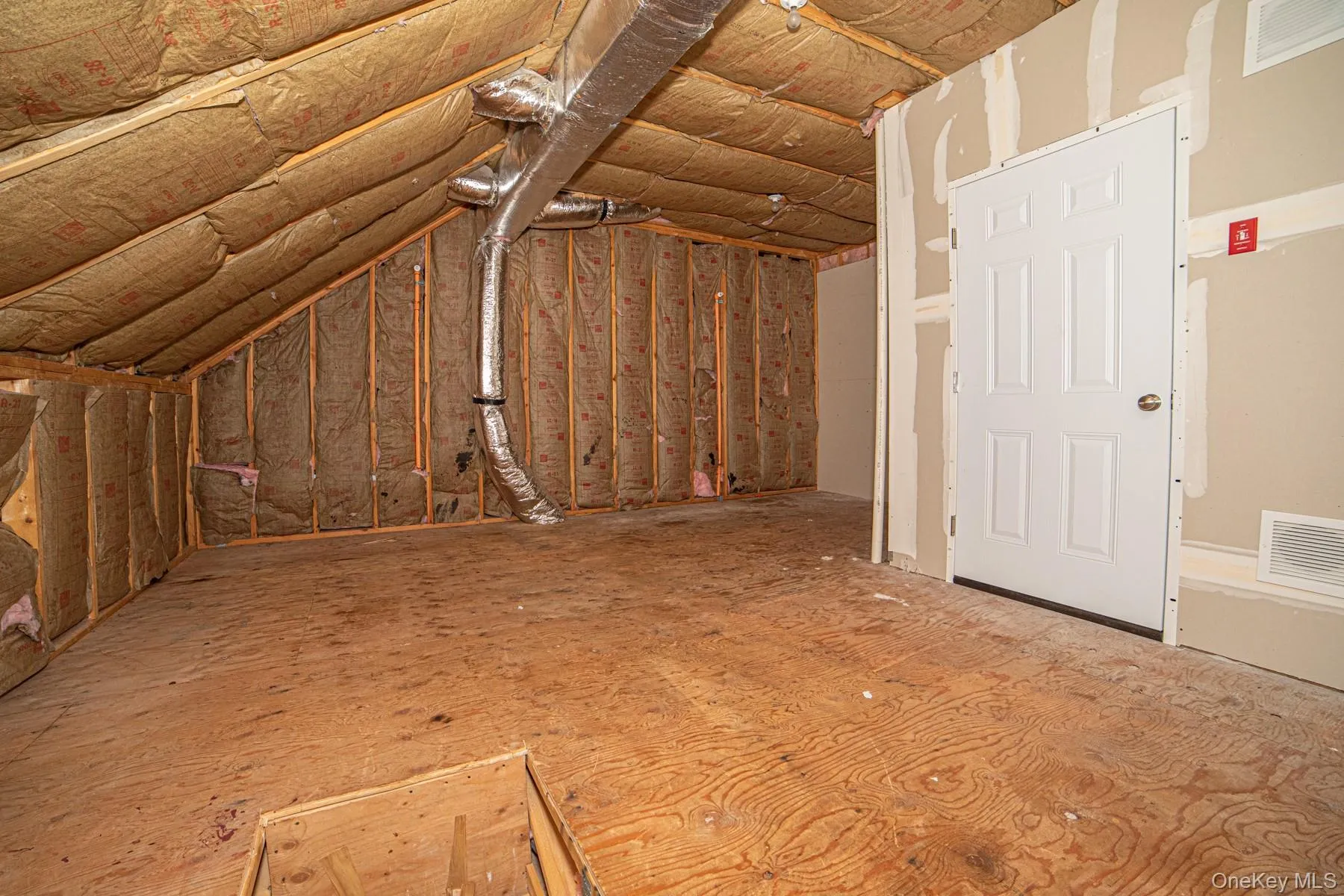 975 Main Street, Babylon, NY, 2 Bedrooms Bedrooms, 5 Rooms Rooms,1 BathroomBathrooms,Residential Lease,For Rent,Main,0,970390 975 Main Street, Babylon, NY, 2 Bedrooms Bedrooms, 5 Rooms Rooms,1 BathroomBathrooms,Residential Lease,For Rent,Main,0,970390