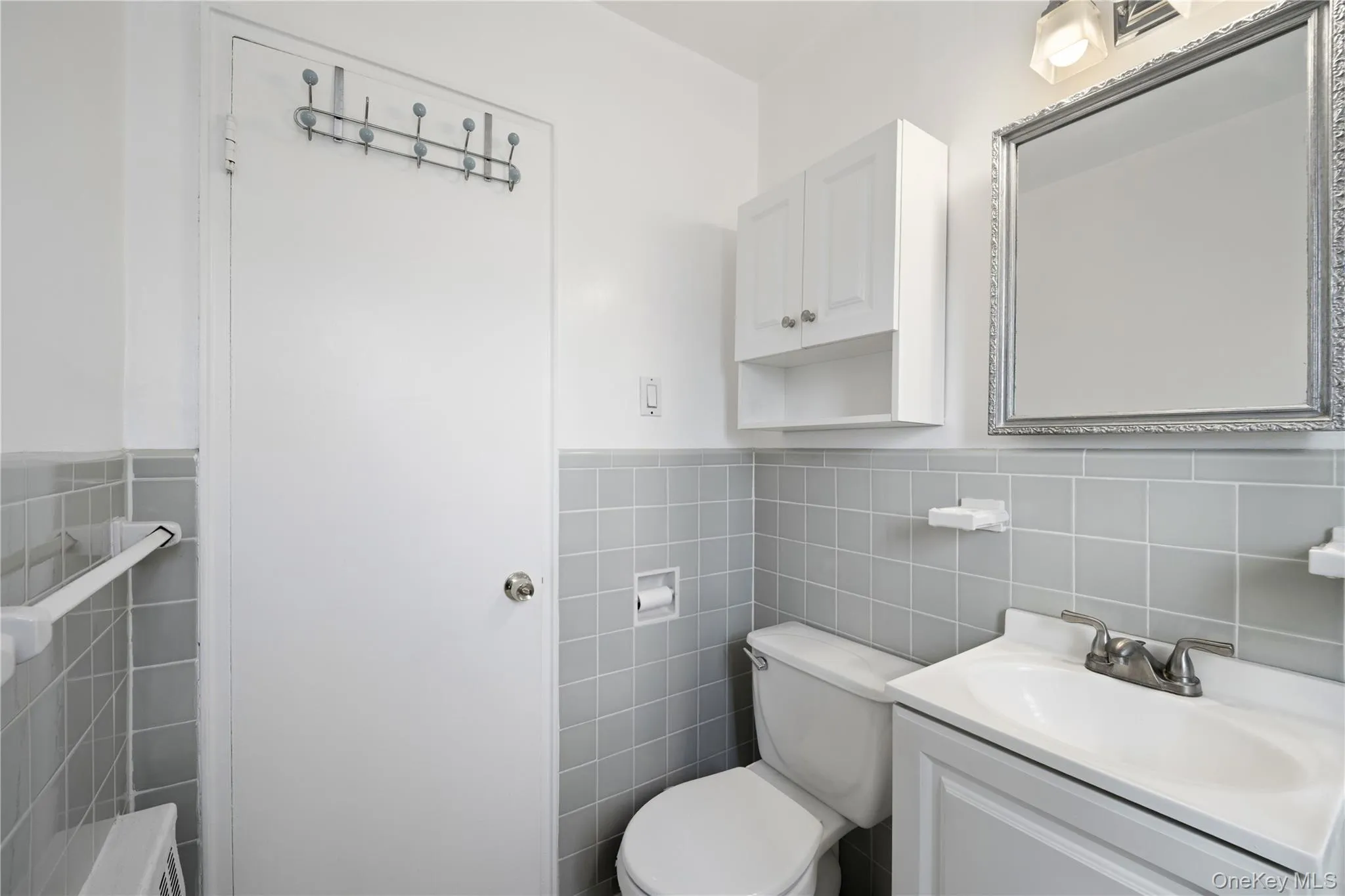 226-10 Manor Road, New York, NY, 2 Bedrooms Bedrooms, 5 Rooms Rooms,1 BathroomBathrooms,Residential,For Rent,Manor,0,970416 226-10 Manor Road, New York, NY, 2 Bedrooms Bedrooms, 5 Rooms Rooms,1 BathroomBathrooms,Residential,For Rent,Manor,0,970416
