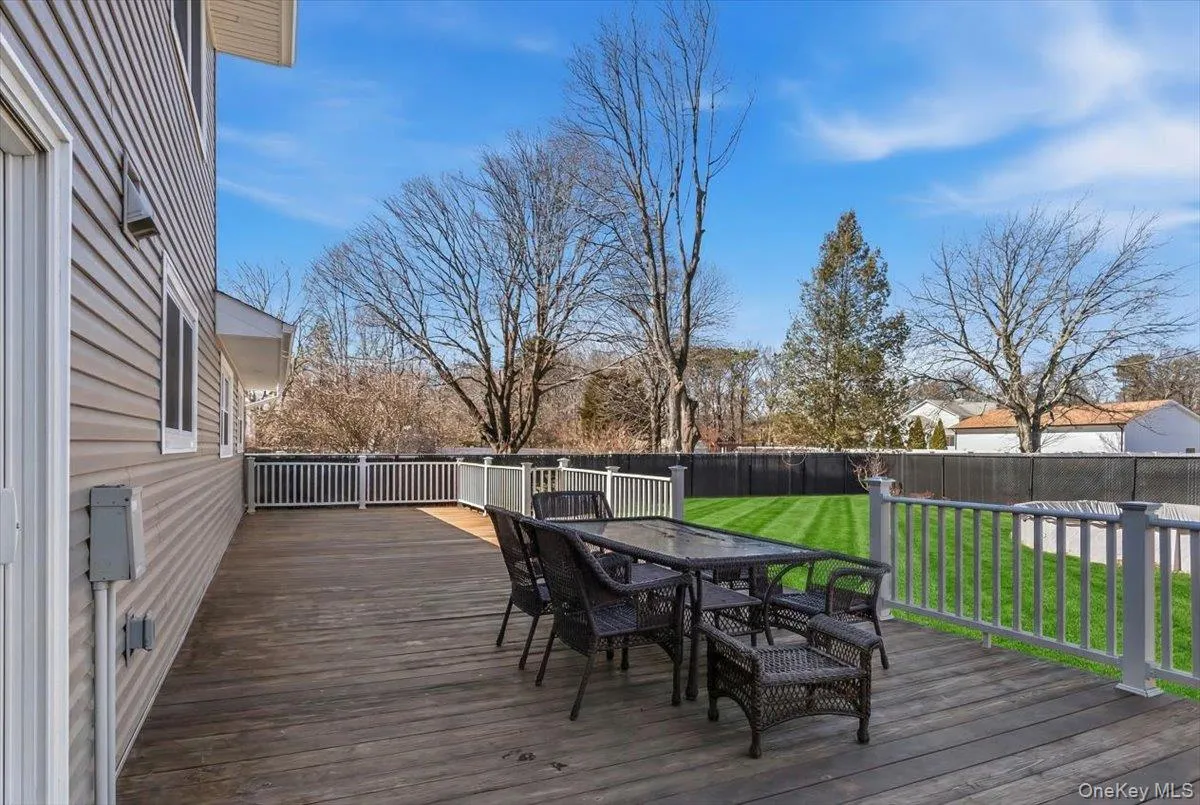 949 Union Street, Islip, NY, 4 Bedrooms Bedrooms, 13 Rooms Rooms,3 BathroomsBathrooms,Residential,For Rent,Union,0,970441 949 Union Street, Islip, NY, 4 Bedrooms Bedrooms, 13 Rooms Rooms,3 BathroomsBathrooms,Residential,For Rent,Union,0,970441