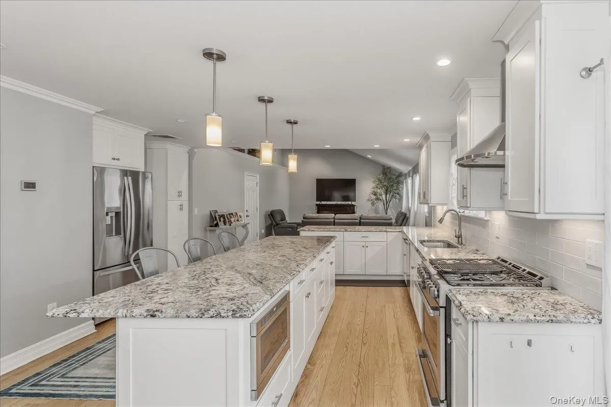949 Union Street, Islip, NY, 4 Bedrooms Bedrooms, 13 Rooms Rooms,3 BathroomsBathrooms,Residential,For Rent,Union,0,970441 949 Union Street, Islip, NY, 4 Bedrooms Bedrooms, 13 Rooms Rooms,3 BathroomsBathrooms,Residential,For Rent,Union,0,970441