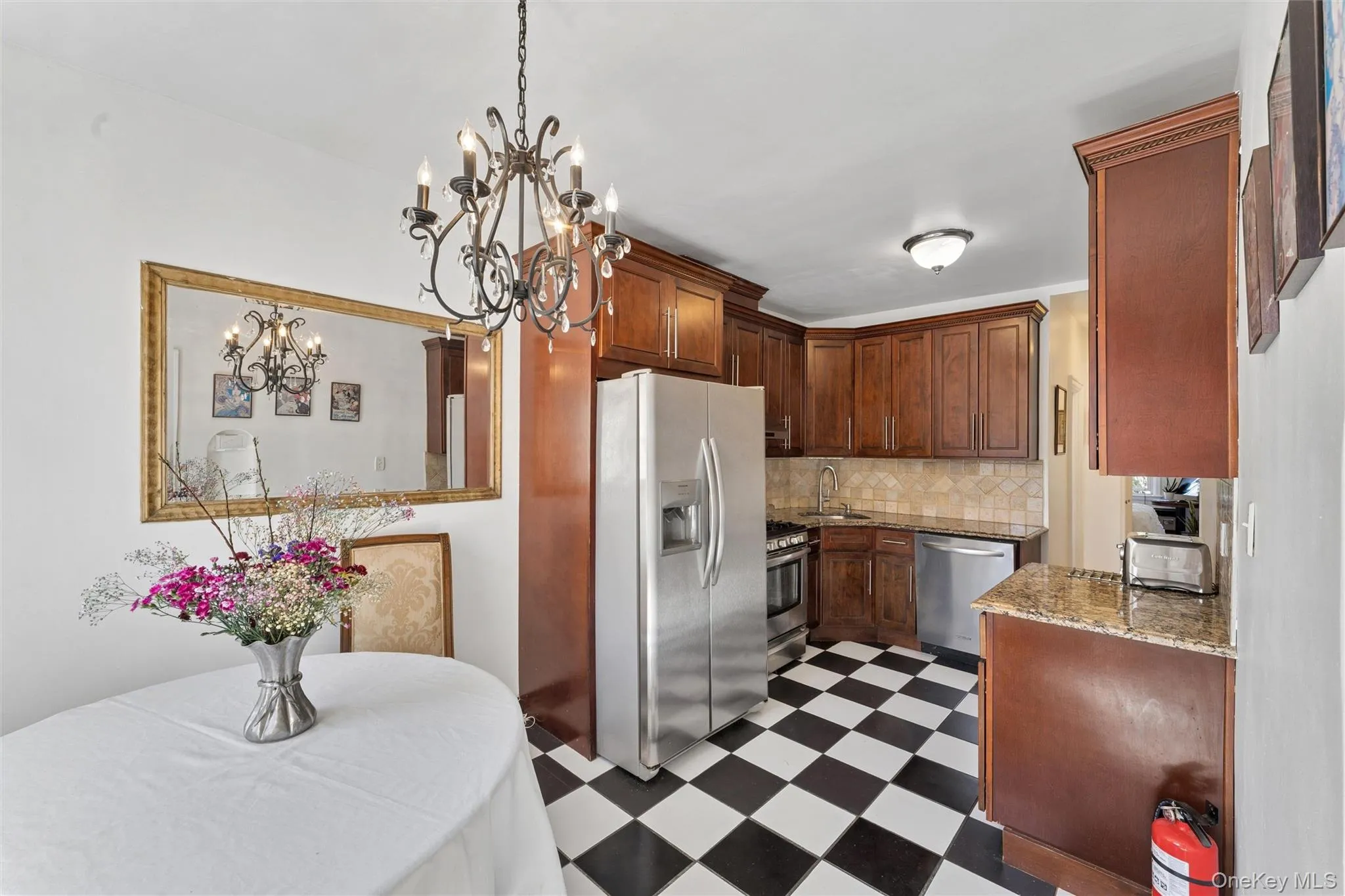 85-71 67th Avenue, New York, NY, 2 Bedrooms Bedrooms, 6 Rooms Rooms,1 BathroomBathrooms,Residential,For Rent,67th,0,970452 85-71 67th Avenue, New York, NY, 2 Bedrooms Bedrooms, 6 Rooms Rooms,1 BathroomBathrooms,Residential,For Rent,67th,0,970452
