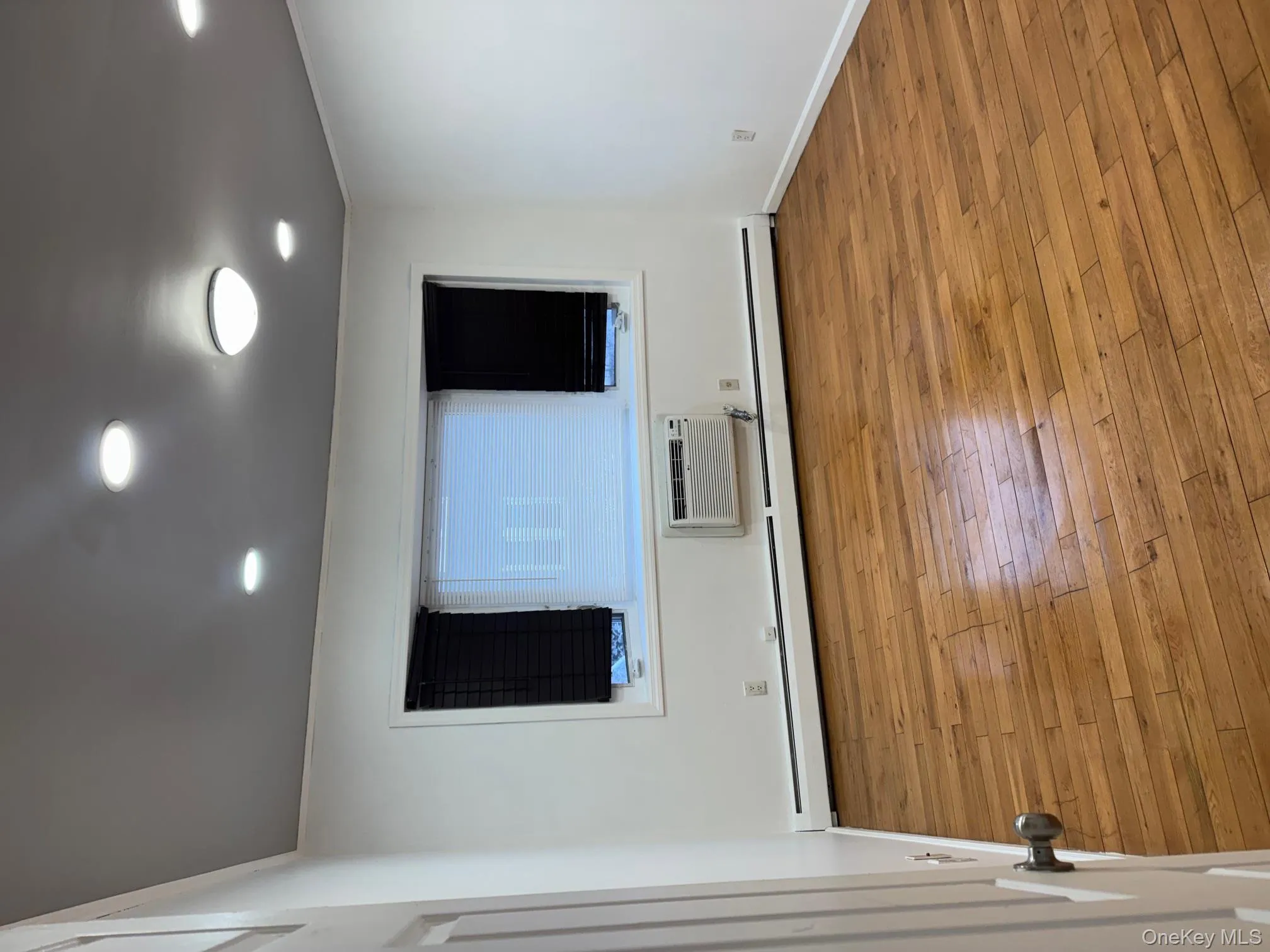 47-25 208, New York, NY, 3 Bedrooms Bedrooms, 8 Rooms Rooms,2 BathroomsBathrooms,Residential Lease,For Rent,208,0,970470 47-25 208, New York, NY, 3 Bedrooms Bedrooms, 8 Rooms Rooms,2 BathroomsBathrooms,Residential Lease,For Rent,208,0,970470