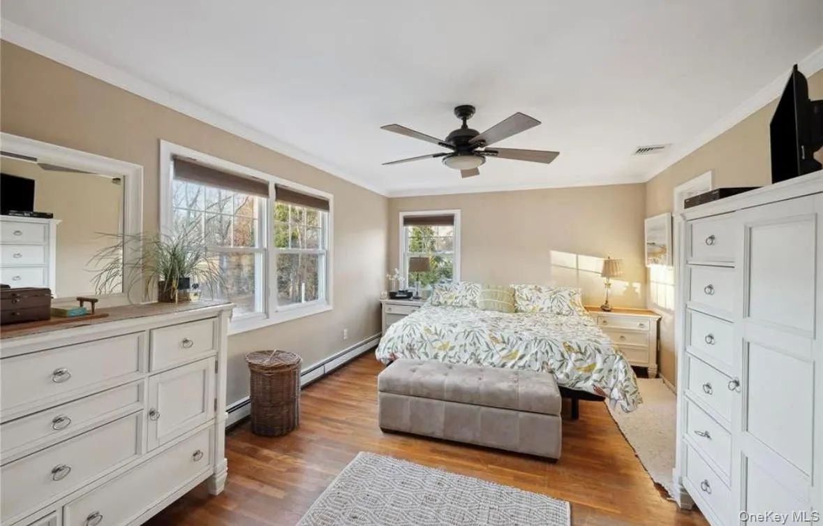 23 Westbury Road, Southampton, NY, 4 Bedrooms Bedrooms, 8 Rooms Rooms,3 BathroomsBathrooms,Residential Lease,For Rent,Westbury,0,970480 23 Westbury Road, Southampton, NY, 4 Bedrooms Bedrooms, 8 Rooms Rooms,3 BathroomsBathrooms,Residential Lease,For Rent,Westbury,0,970480