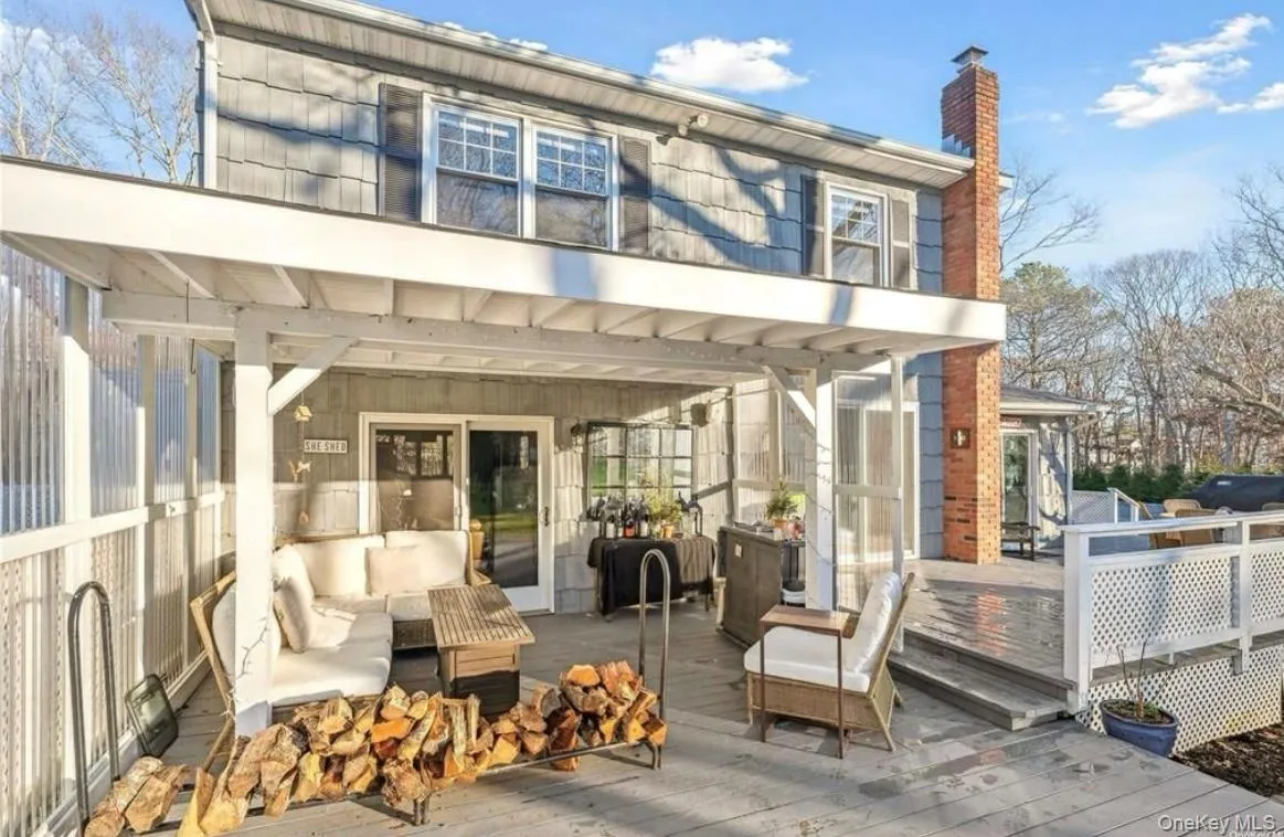 23 Westbury Road, Southampton, NY, 4 Bedrooms Bedrooms, 8 Rooms Rooms,3 BathroomsBathrooms,Residential Lease,For Rent,Westbury,0,970480 23 Westbury Road, Southampton, NY, 4 Bedrooms Bedrooms, 8 Rooms Rooms,3 BathroomsBathrooms,Residential Lease,For Rent,Westbury,0,970480