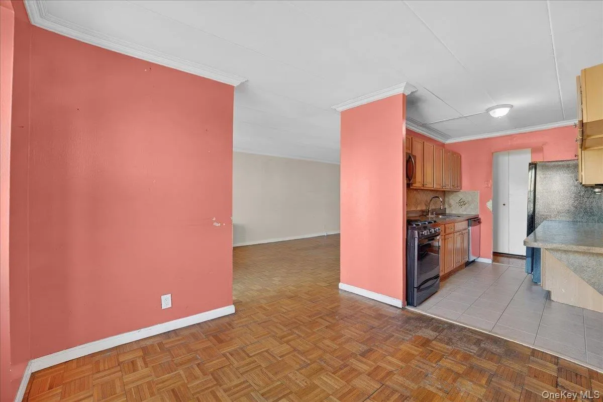 11 Park Avenue, Mount Vernon, NY, 3 Bedrooms Bedrooms, 6 Rooms Rooms,2 BathroomsBathrooms,Residential,For Rent,Park,0,970481 11 Park Avenue, Mount Vernon, NY, 3 Bedrooms Bedrooms, 6 Rooms Rooms,2 BathroomsBathrooms,Residential,For Rent,Park,0,970481