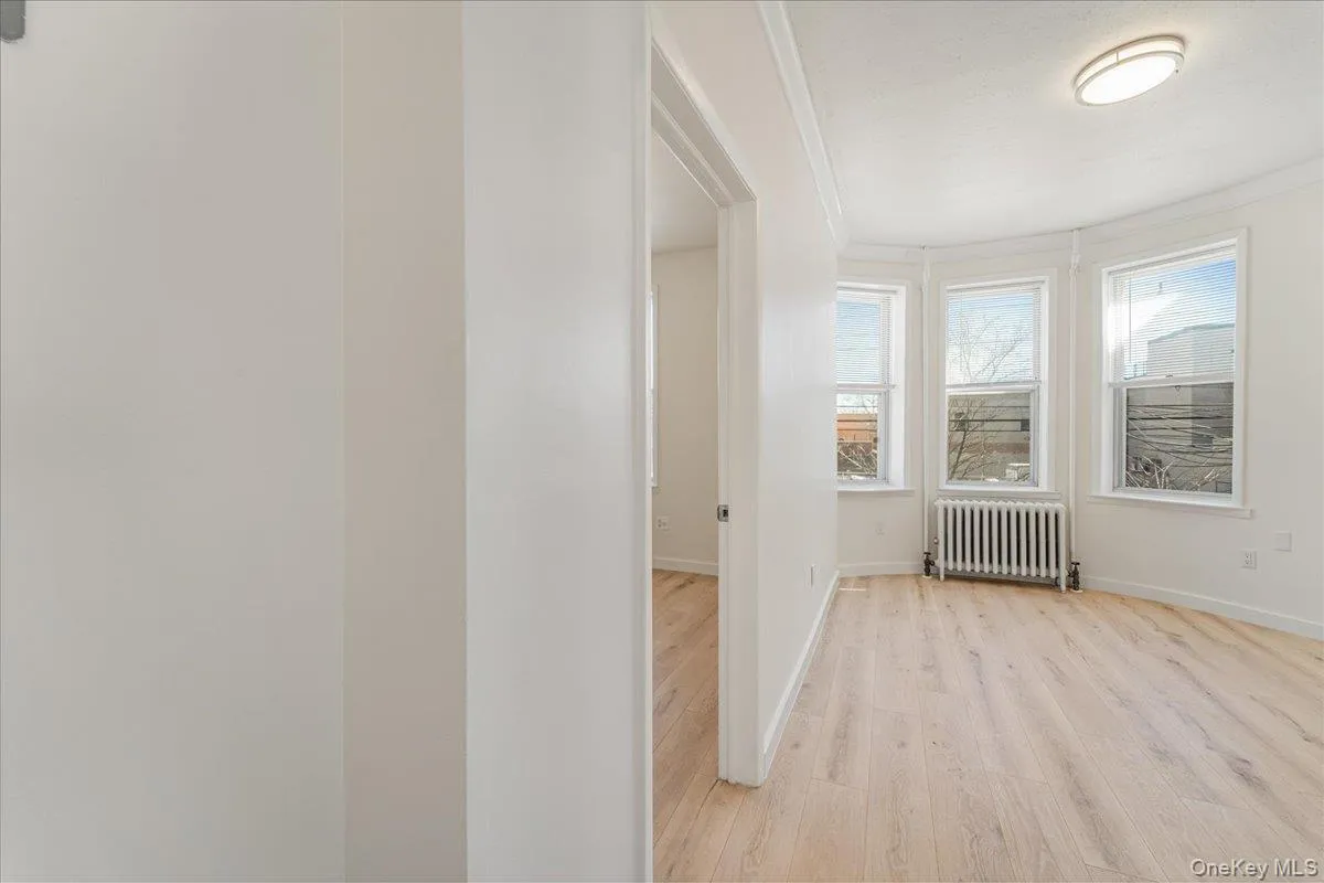 36-34 11th Street, New York, NY, 1 Bedroom Bedrooms, 3 Rooms Rooms,1 BathroomBathrooms,Residential Lease,For Rent,11th,0,970490 36-34 11th Street, New York, NY, 1 Bedroom Bedrooms, 3 Rooms Rooms,1 BathroomBathrooms,Residential Lease,For Rent,11th,0,970490