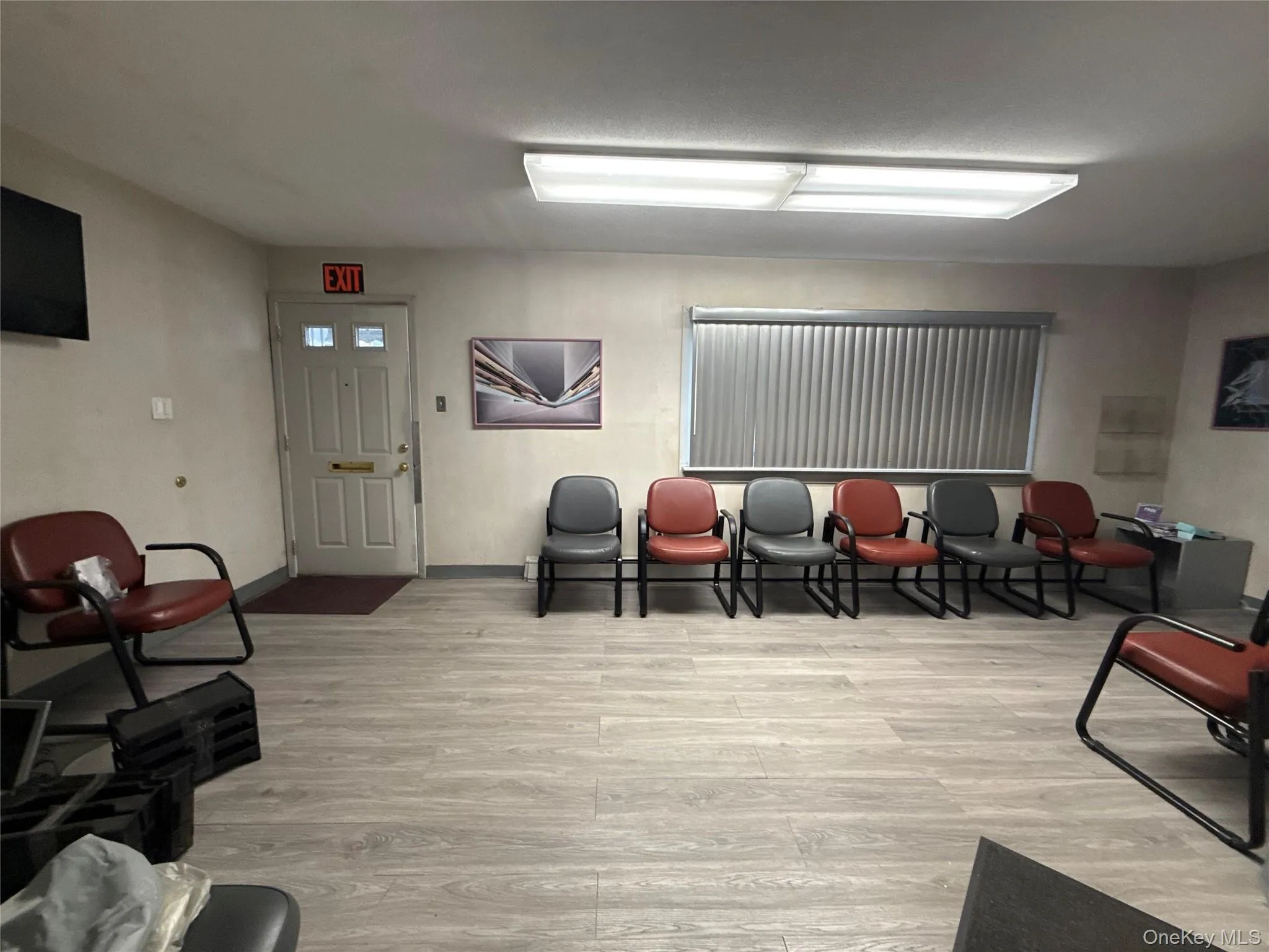 waiting room waiting room