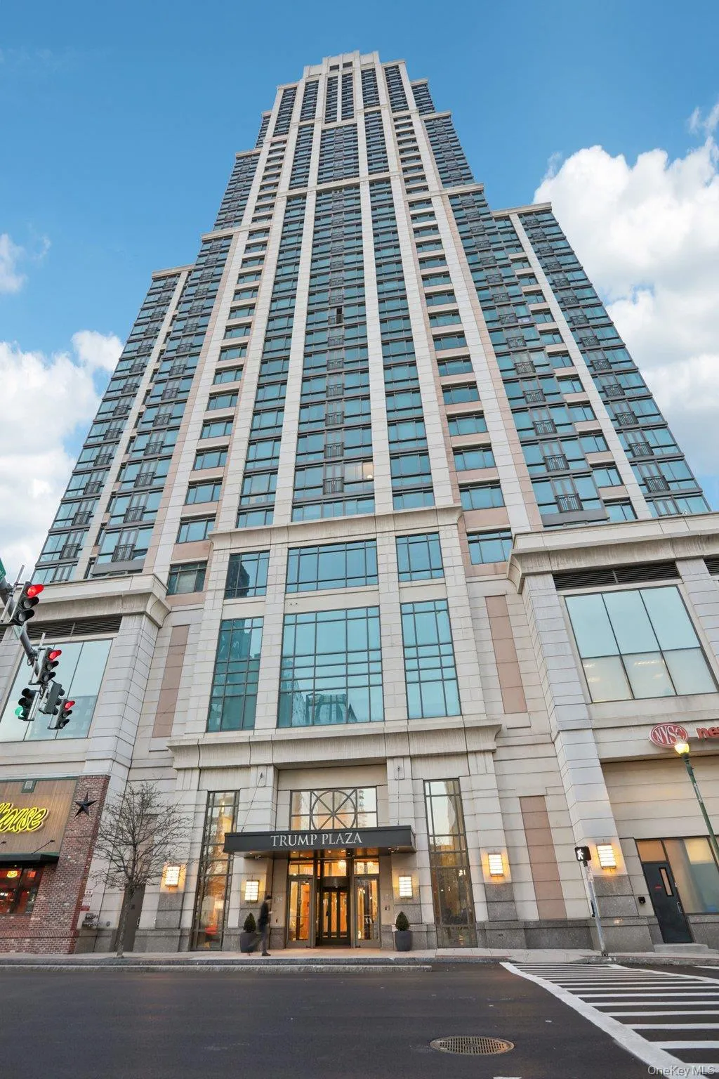 175 Huguenot Street, New Rochelle, NY, 2 Bedrooms Bedrooms, 5 Rooms Rooms,2 BathroomsBathrooms,Residential Sale,For Rent,Huguenot,0,970498 175 Huguenot Street, New Rochelle, NY, 2 Bedrooms Bedrooms, 5 Rooms Rooms,2 BathroomsBathrooms,Residential Sale,For Rent,Huguenot,0,970498