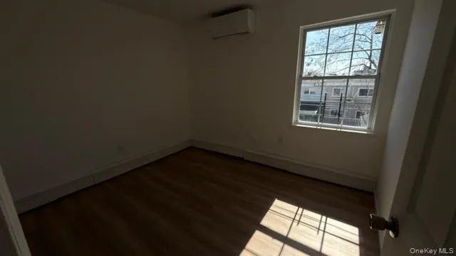 6951 Almeda Avenue, New York, NY, 3 Bedrooms Bedrooms, 4 Rooms Rooms,1 BathroomBathrooms,Residential Lease,For Rent,Almeda,0,970507 6951 Almeda Avenue, New York, NY, 3 Bedrooms Bedrooms, 4 Rooms Rooms,1 BathroomBathrooms,Residential Lease,For Rent,Almeda,0,970507