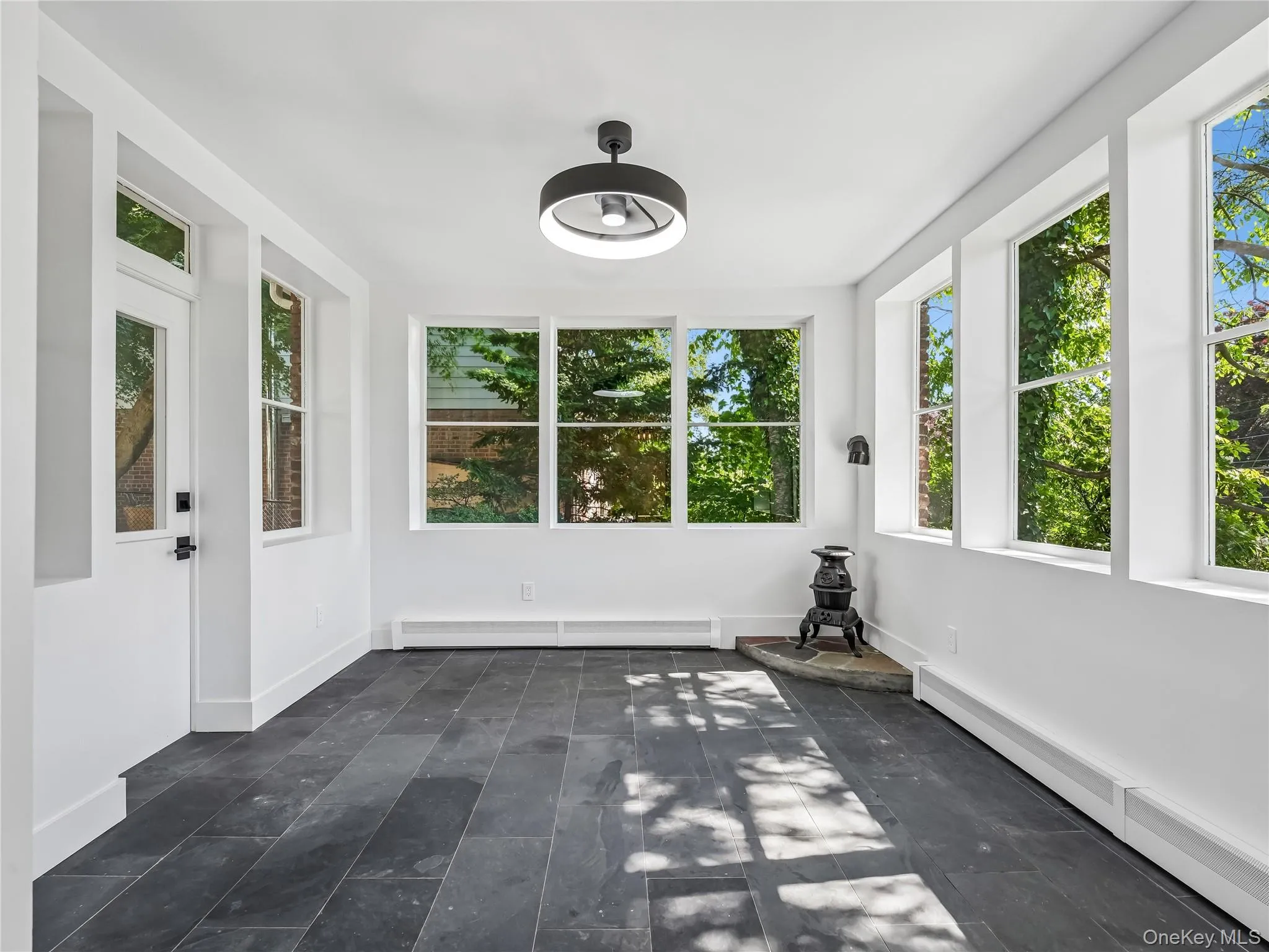 Fully remodeled with three walls of glass, brand-new flooring, lighting and door to the backyard; all new plumbing, electric, insulation. Fully remodeled with three walls of glass, brand-new flooring, lighting and door to the backyard; all new plumbing, electric, insulation.