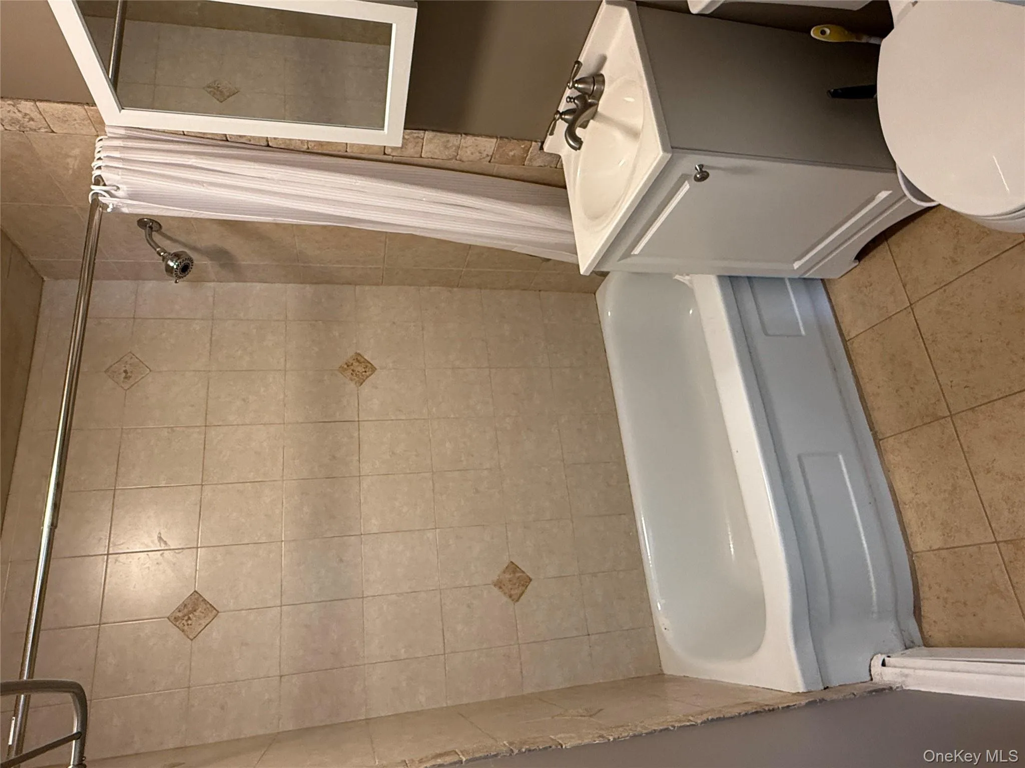 21 Sherwood Drive, Brookhaven, NY, 3 Bedrooms Bedrooms, 5 Rooms Rooms,1 BathroomBathrooms,Residential Lease,For Rent,Sherwood,0,970518 21 Sherwood Drive, Brookhaven, NY, 3 Bedrooms Bedrooms, 5 Rooms Rooms,1 BathroomBathrooms,Residential Lease,For Rent,Sherwood,0,970518