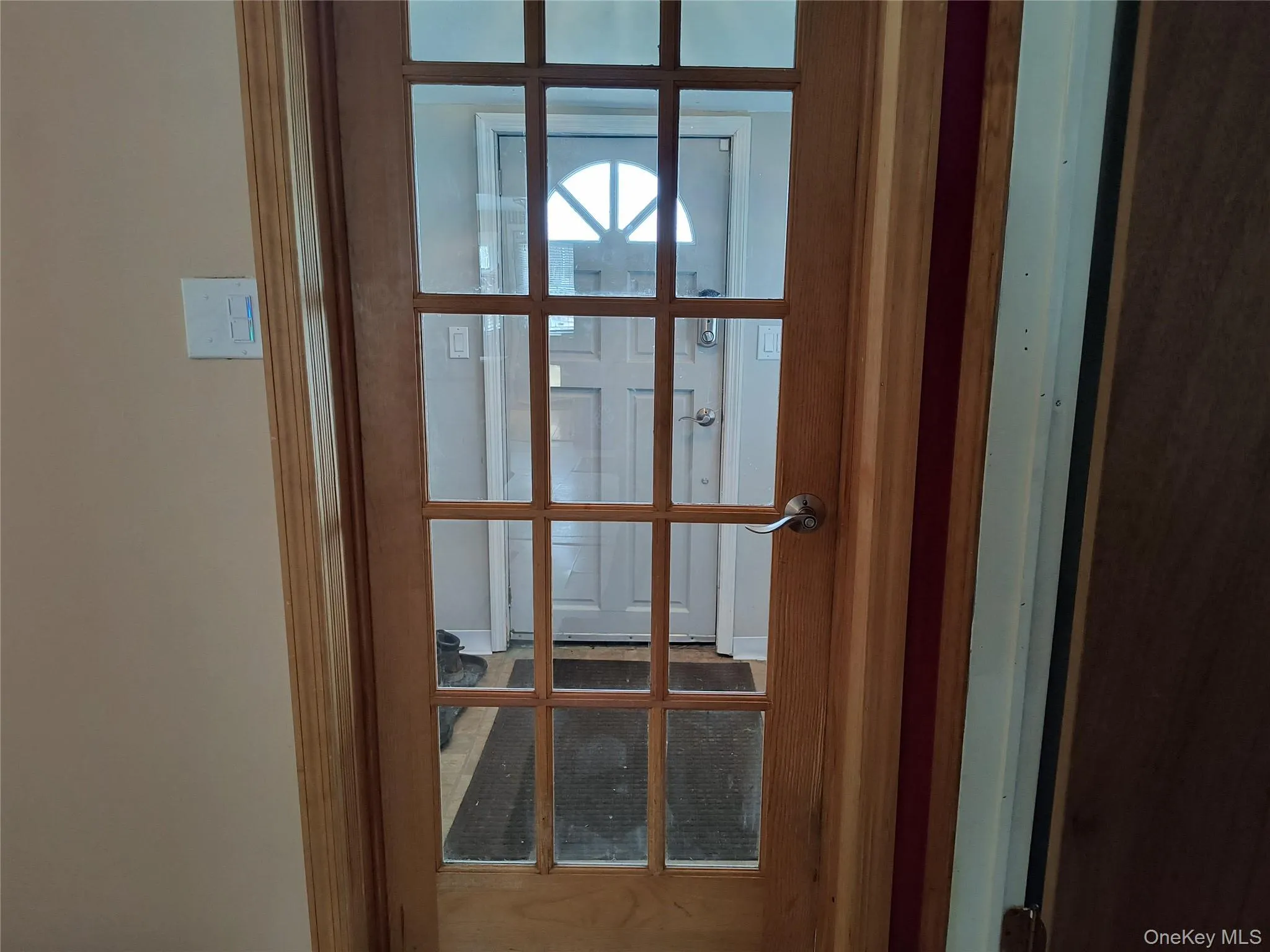 With coat closet With coat closet